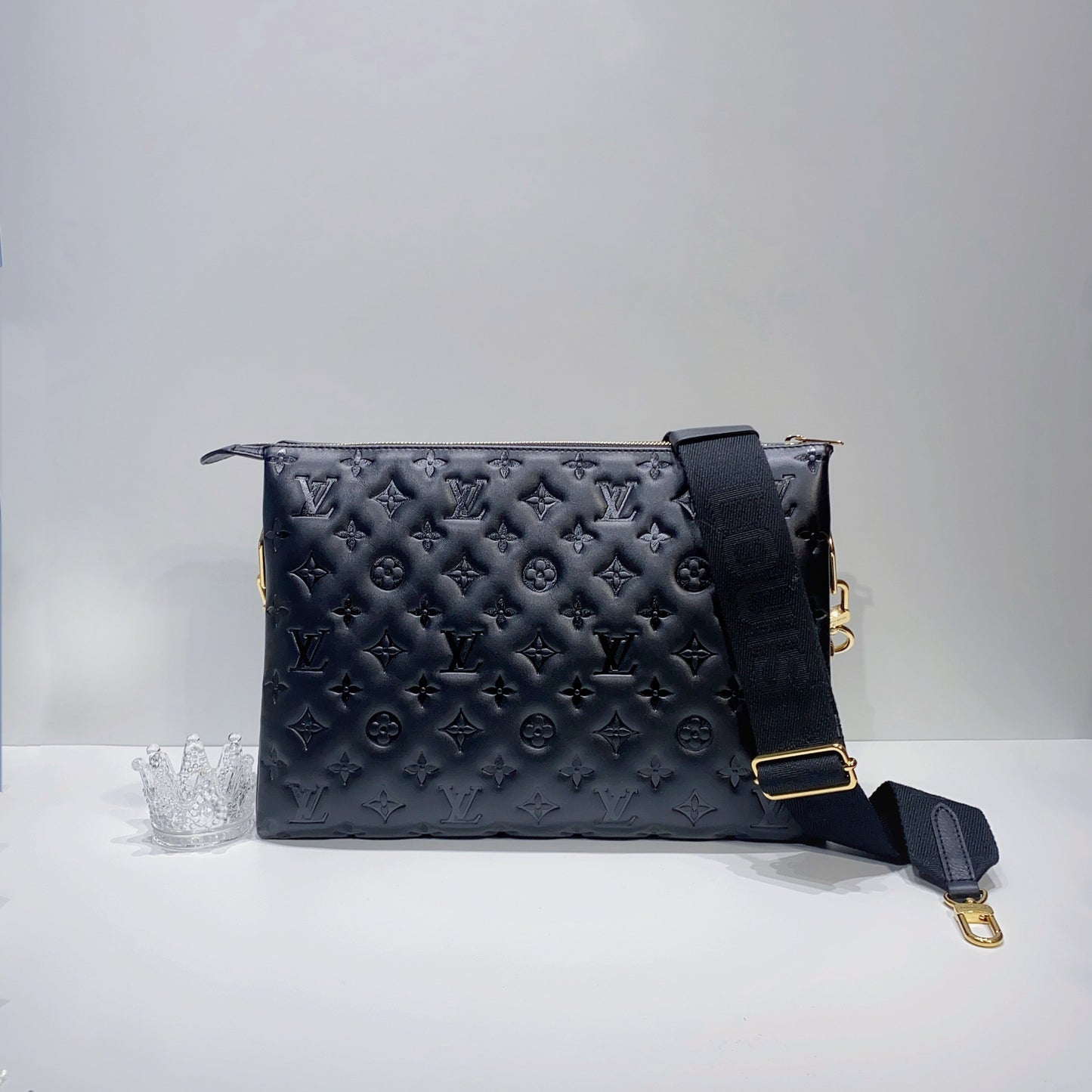No.3806-Louis Vuitton Coussin MM