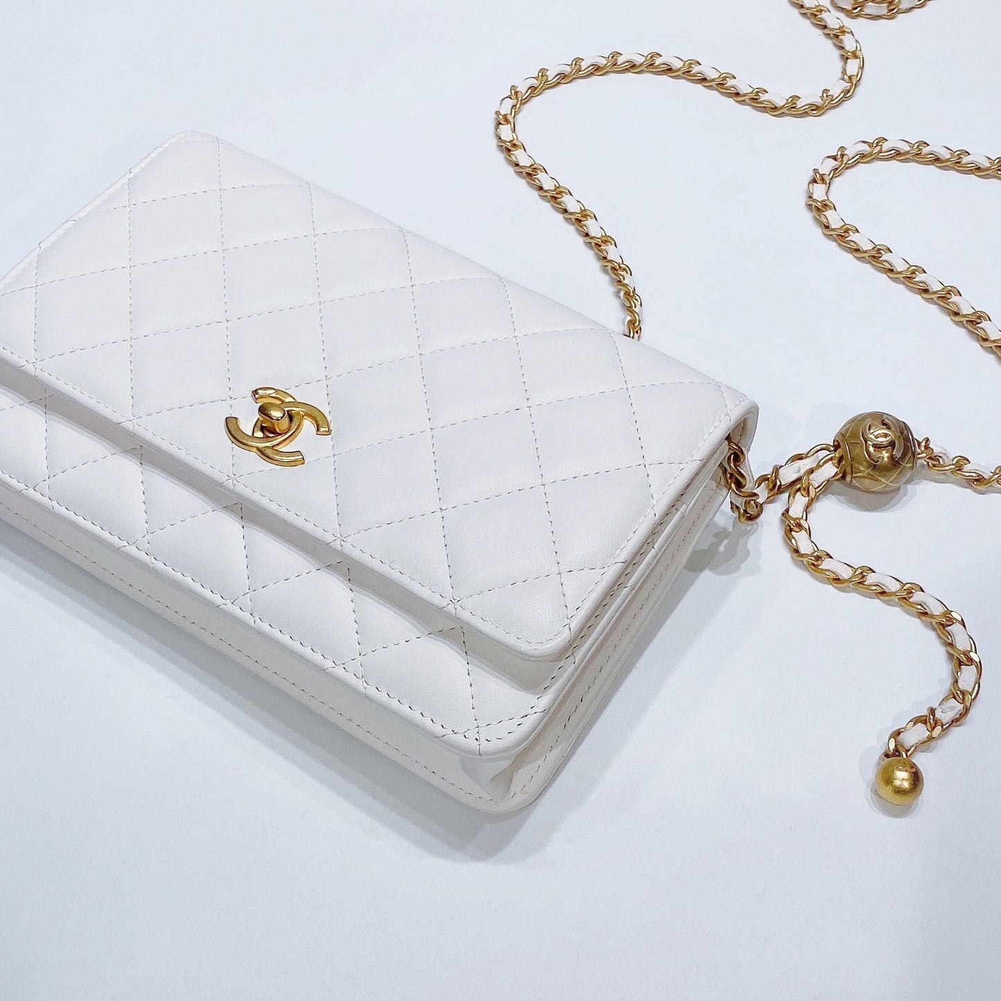 No.3559-Chanel Pearl Crush Wallet On Chain