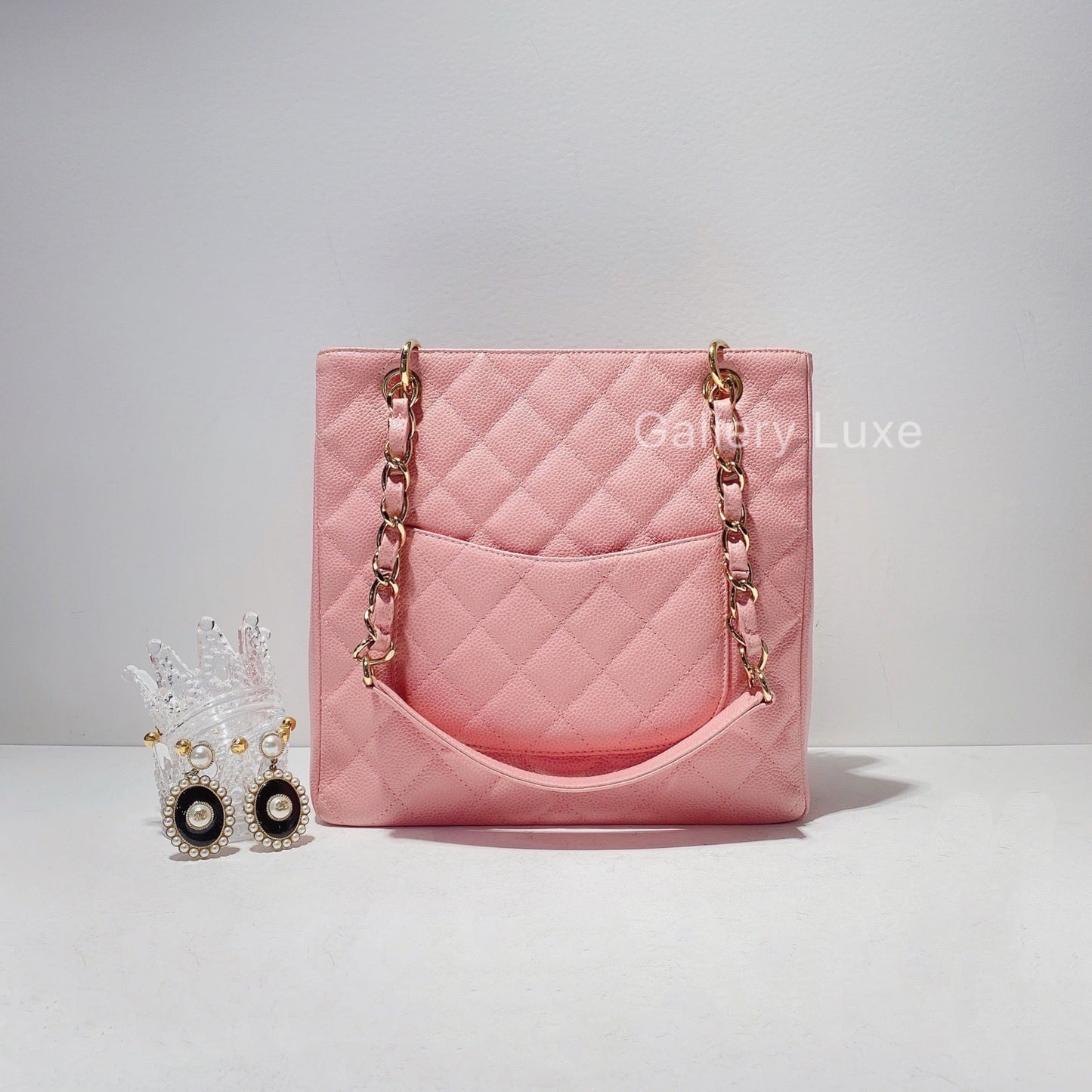 No.2429-Chanel Vintage Caviar PST