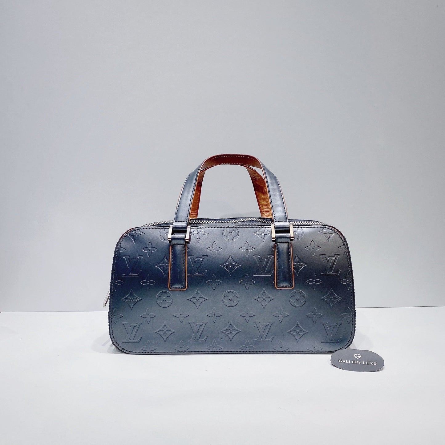 No.3562-Louis Vuitton Monogram Glace Shelton Handbag