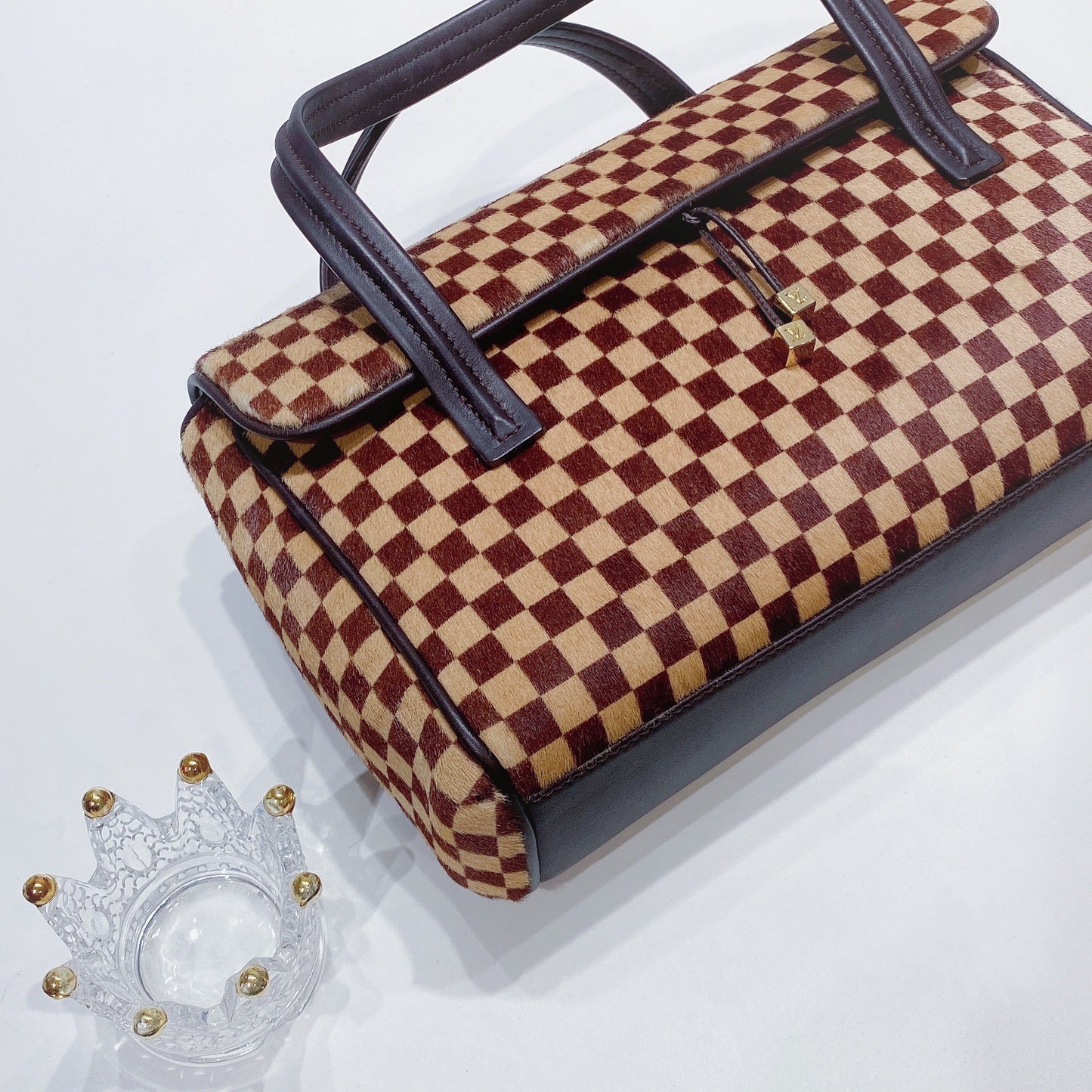 No.3563-Louis Vuitton Lion Handbag