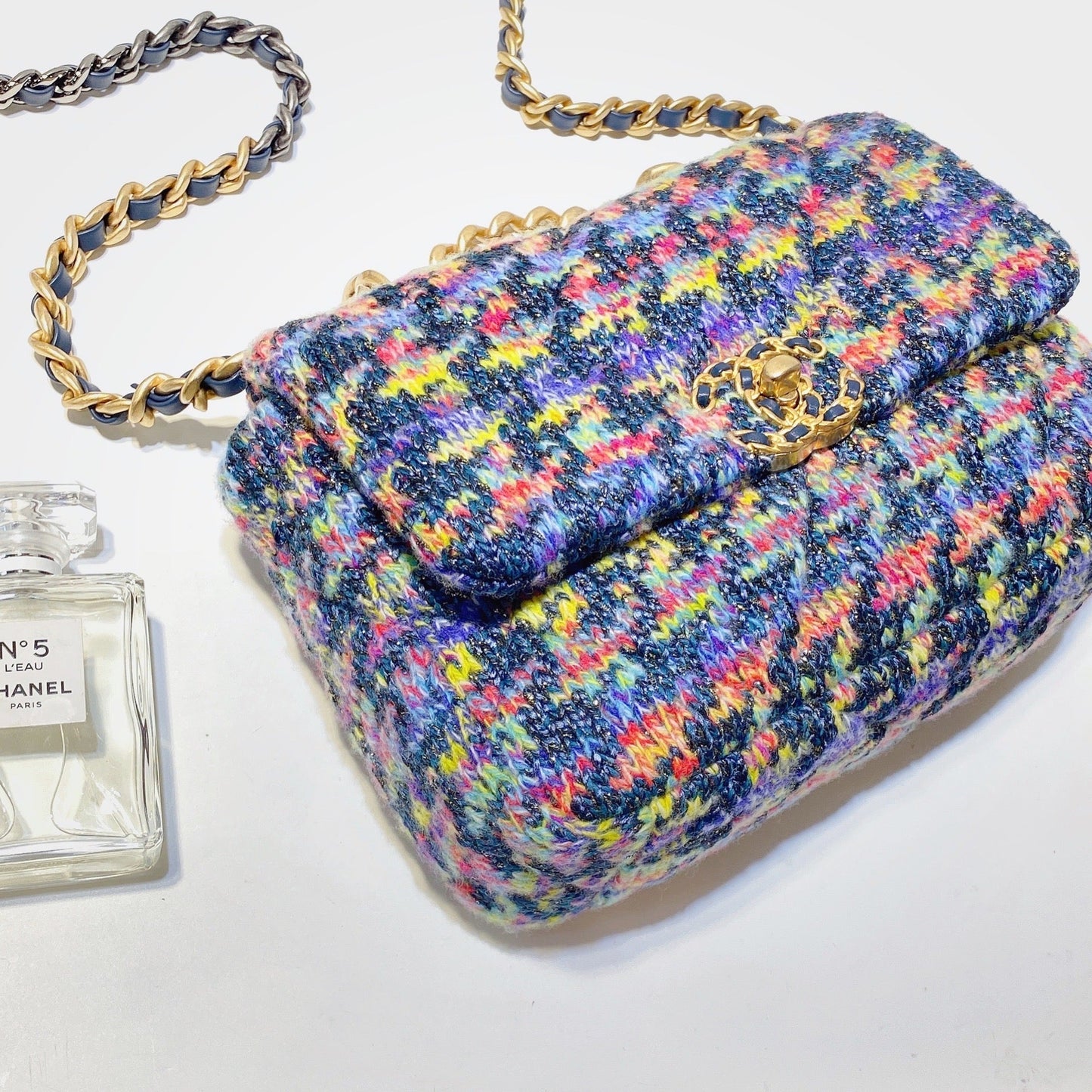 No.2993-Chanel Tweed 19 Small (Brand New /全新貨品)
