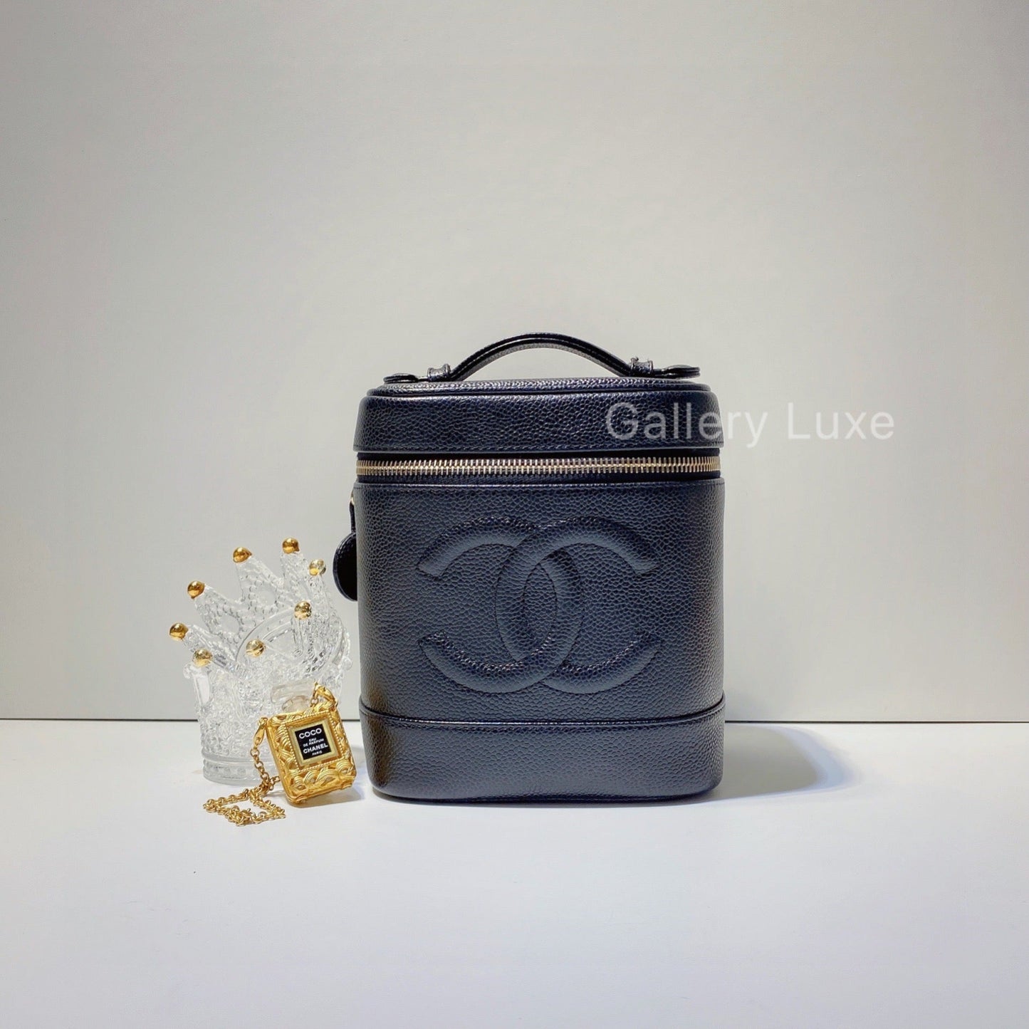 No.2678-Chanel Vintage Caviar Vanity Case