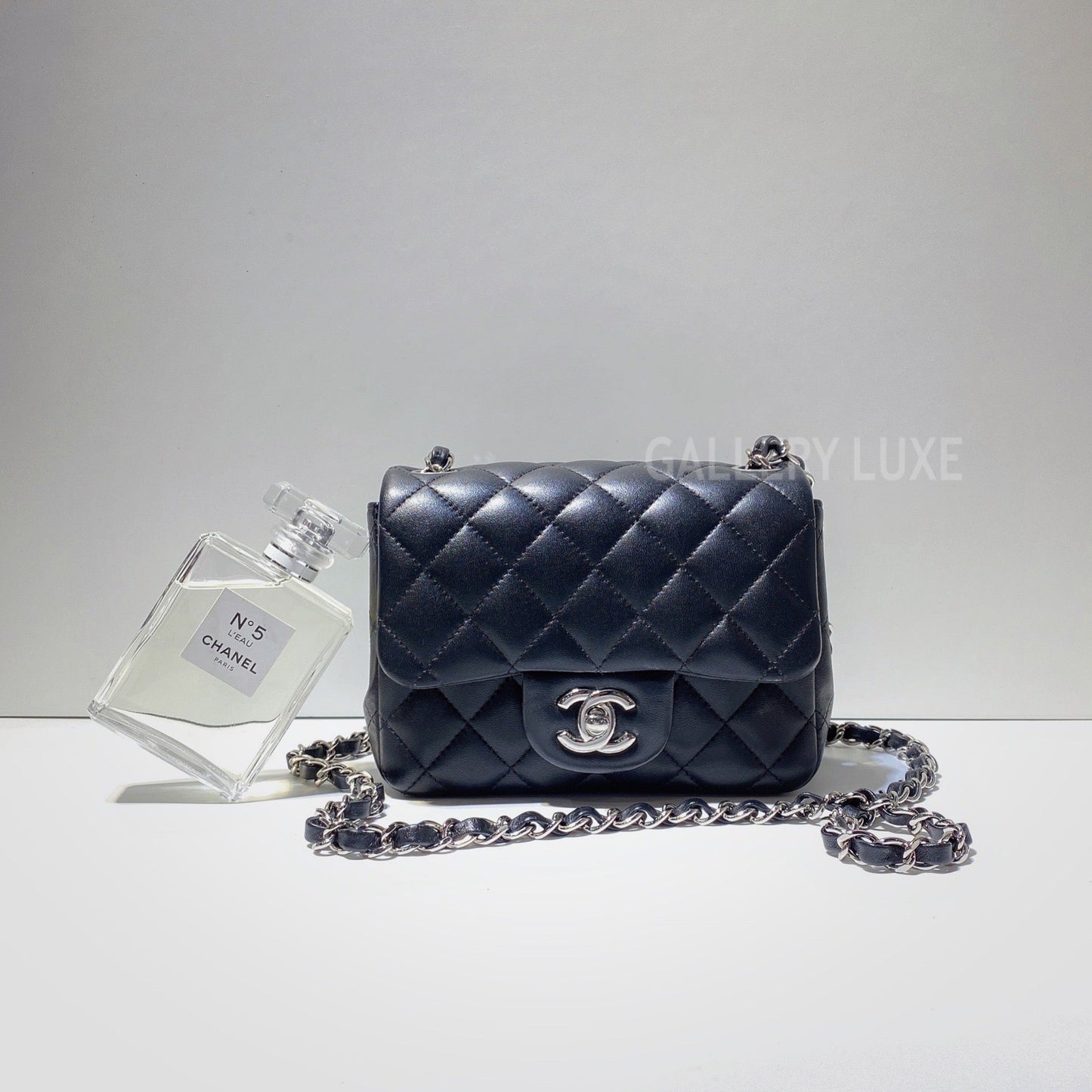 No.3001-Chanel Lambskin Classic Flap Mini 17cm