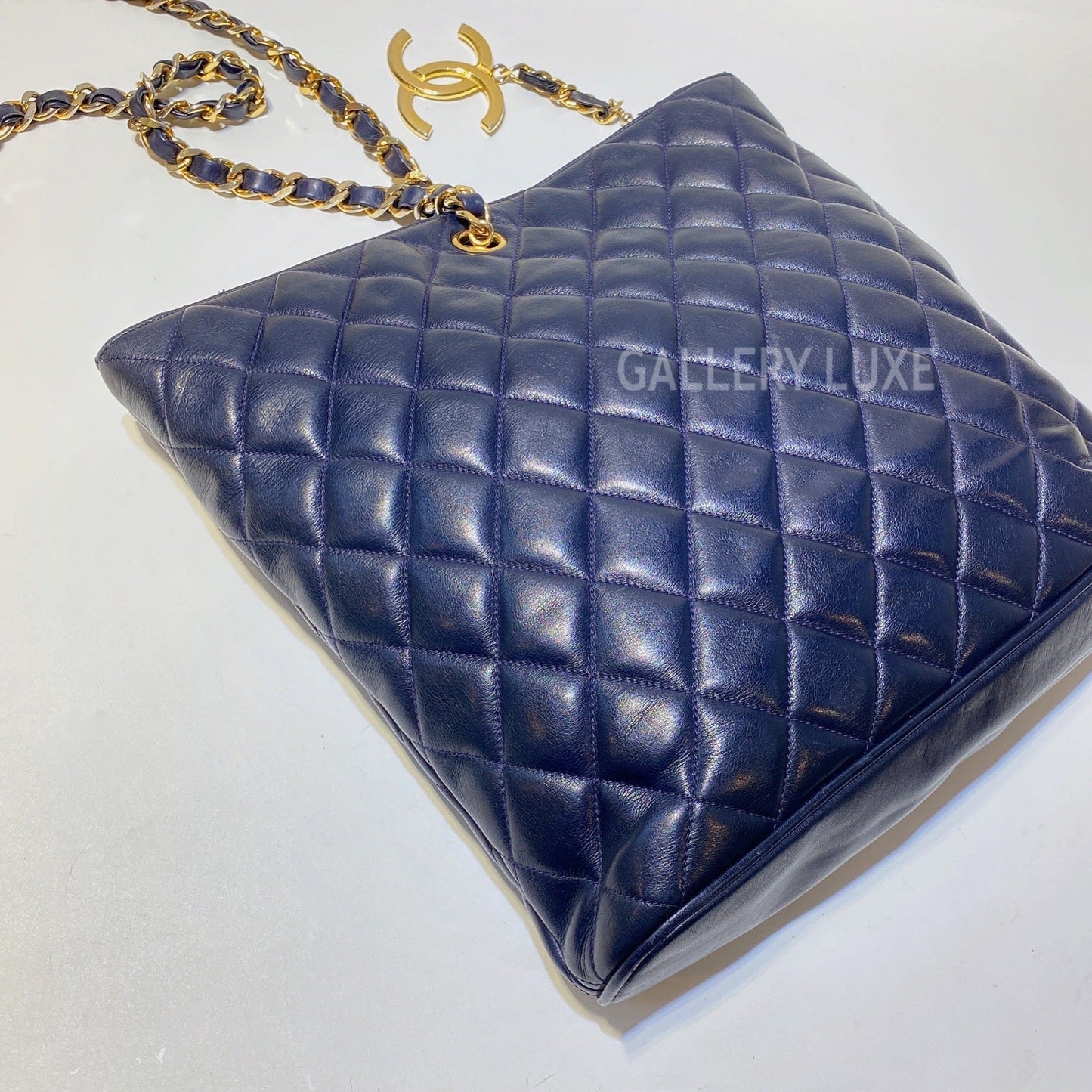 No.3005-Chanel Vintage Lambskin Shoulder Bag