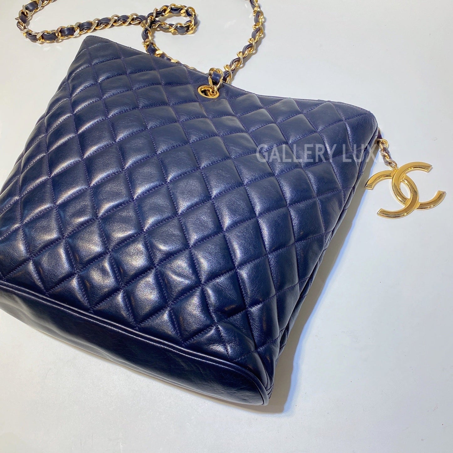 No.3005-Chanel Vintage Lambskin Shoulder Bag