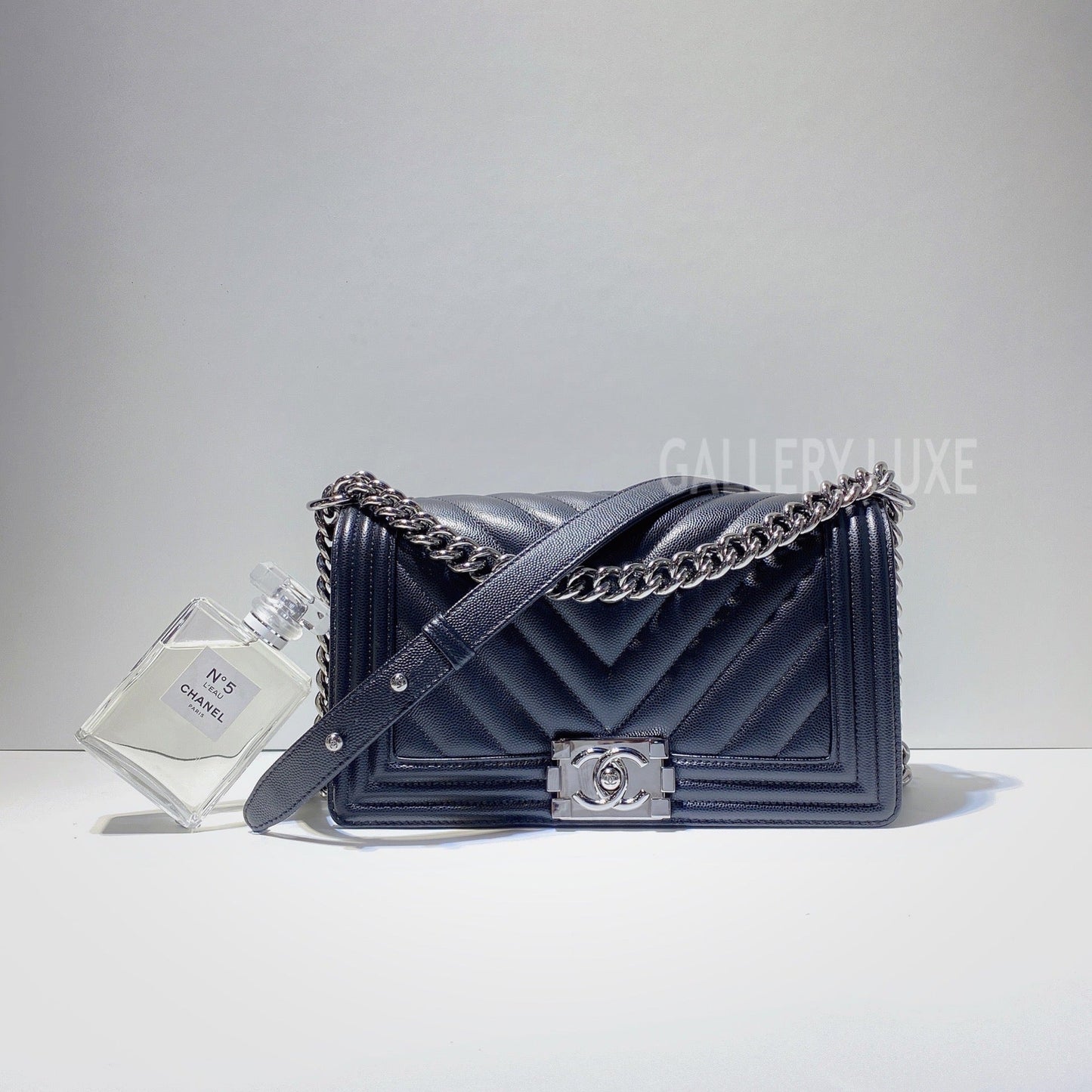 No.3006-Chanel Caviar Chevron Boy 25cm
