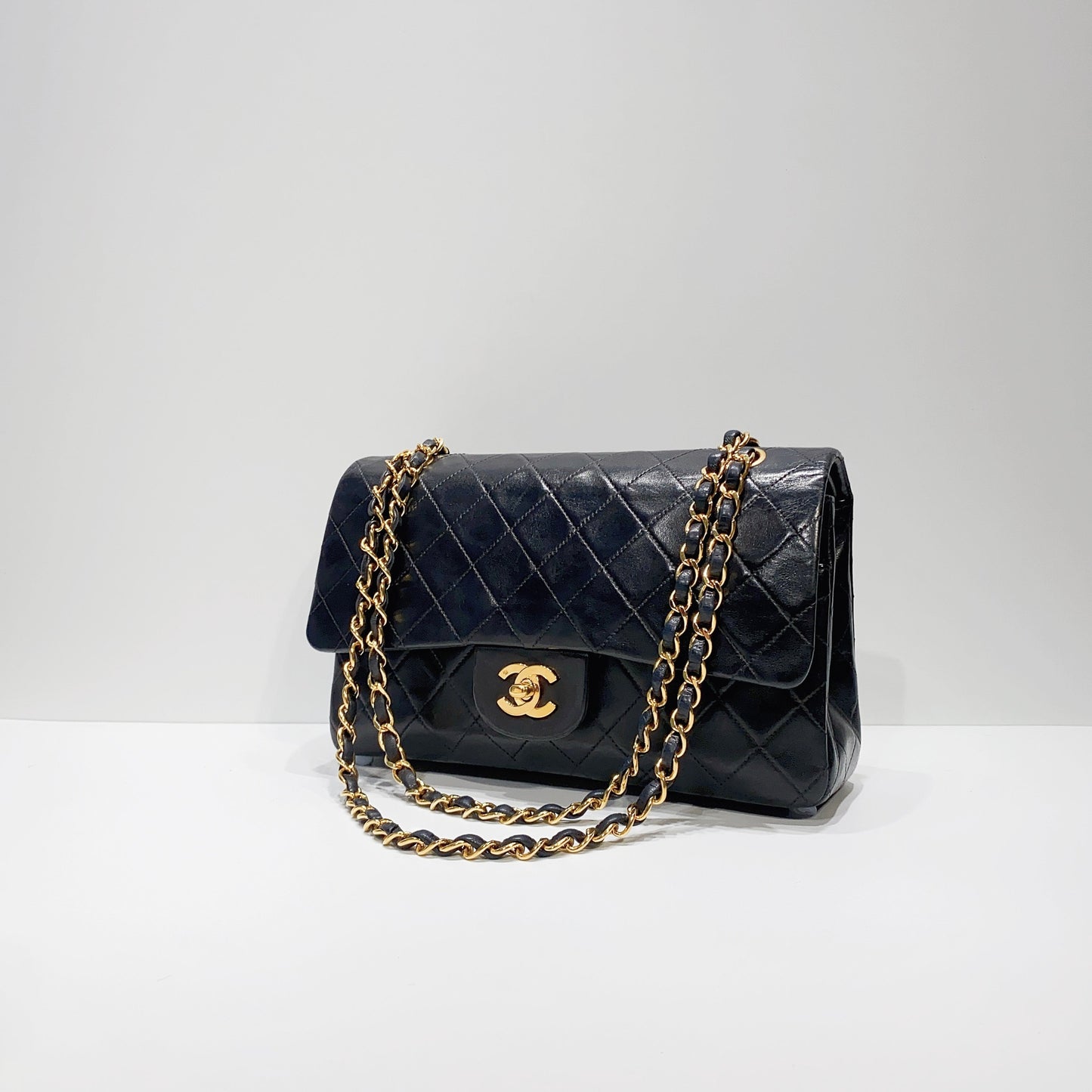 No.3861-Chanel Vintage Lambskin Classic Flap 25cm