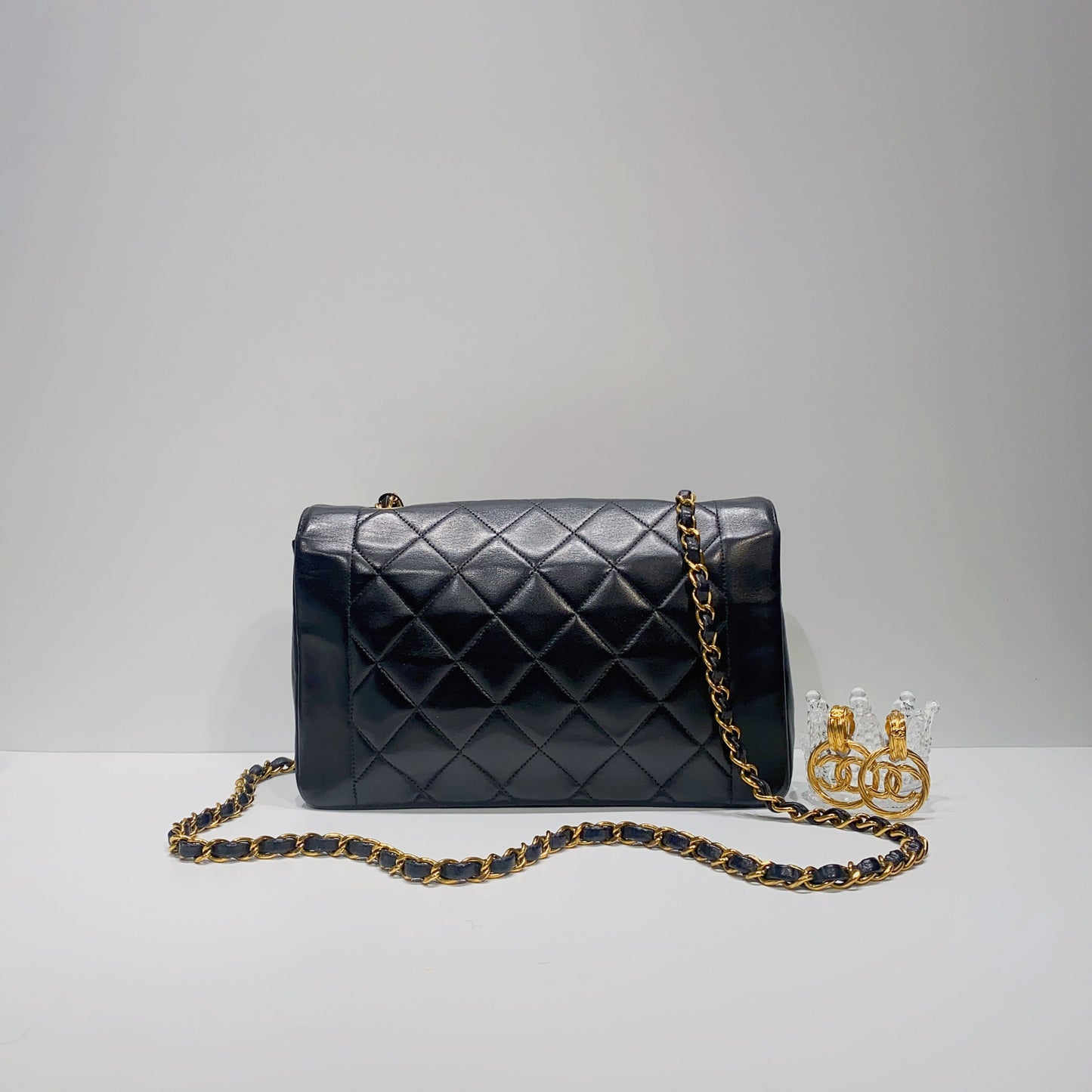 No.3858-Chanel Vintage Lambskin Diana Bag 25cm