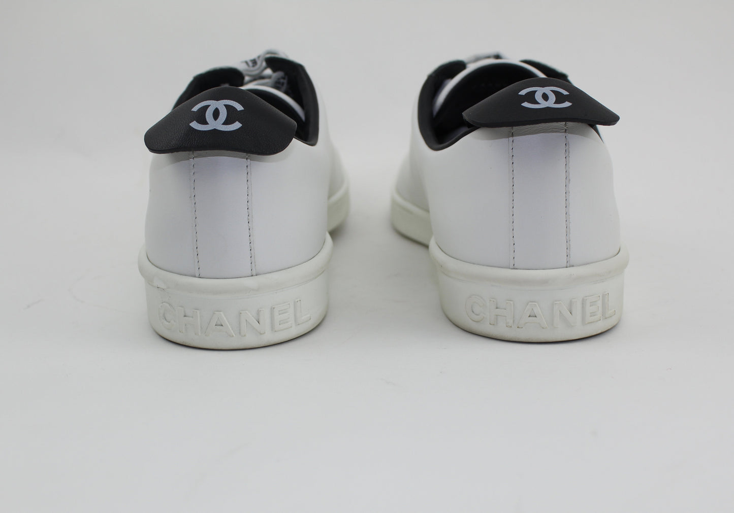 CHANEL WEEKENDER SNEAKERS