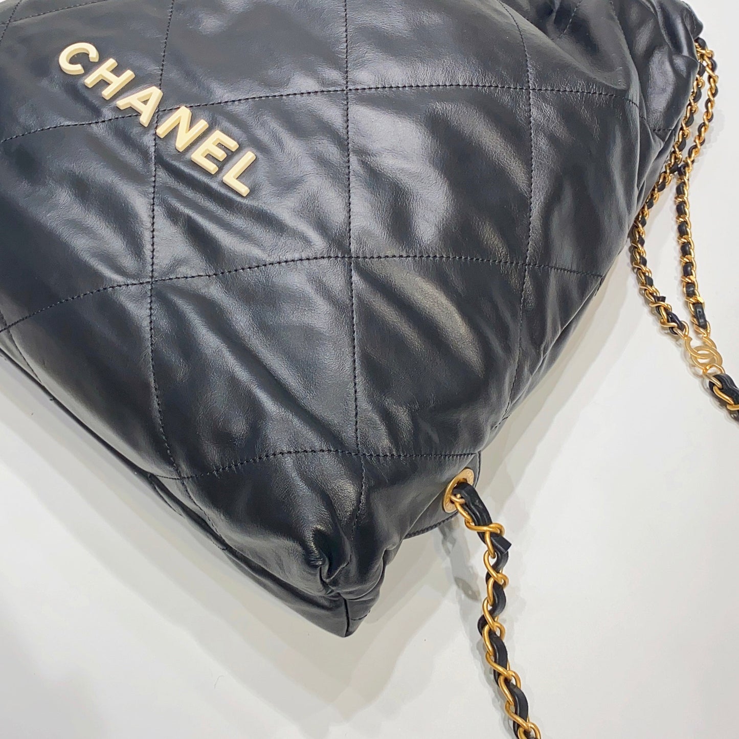 No.3866-Chanel Large 22 Backpack