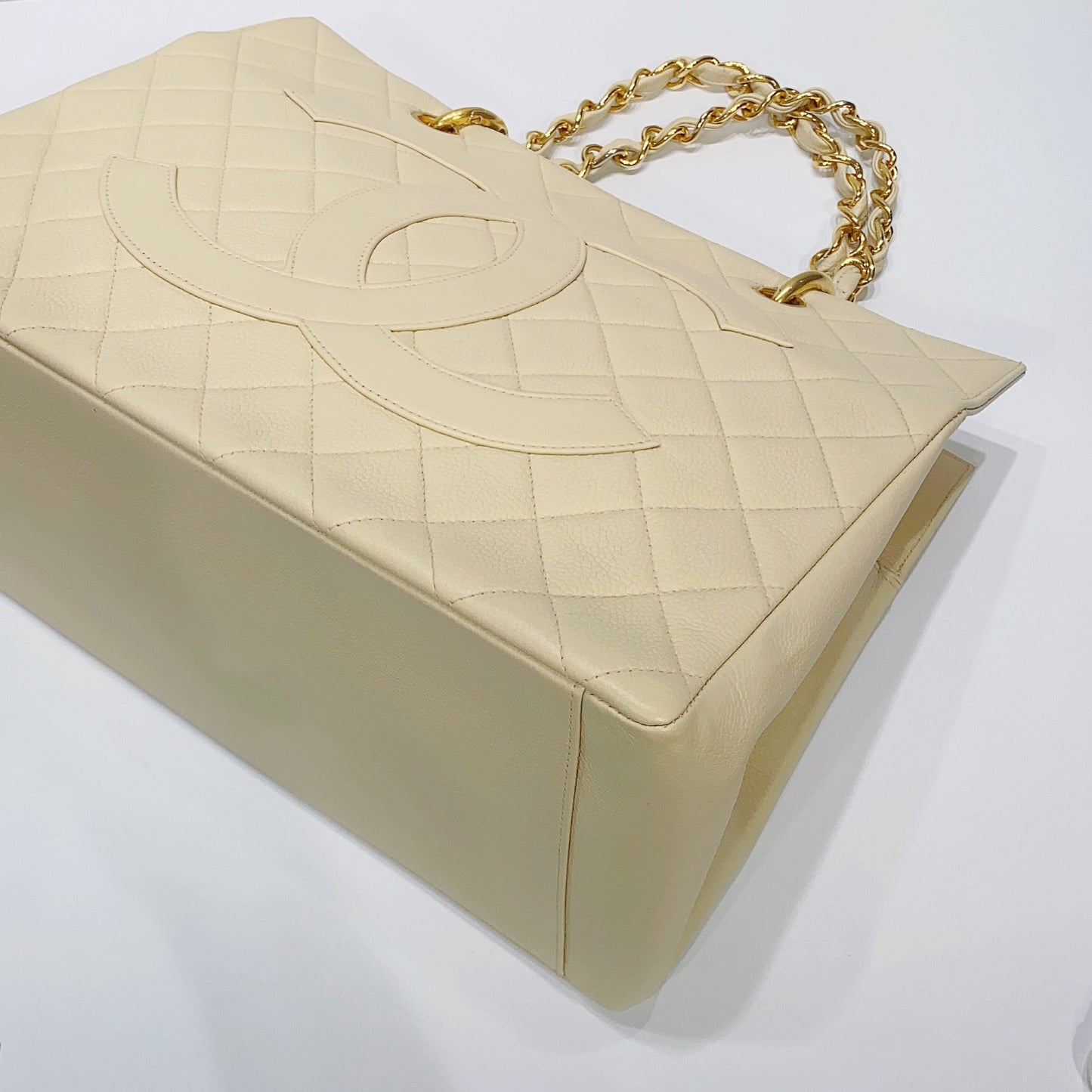 No.3829-Chanel Vintage Caviar Tote Bag