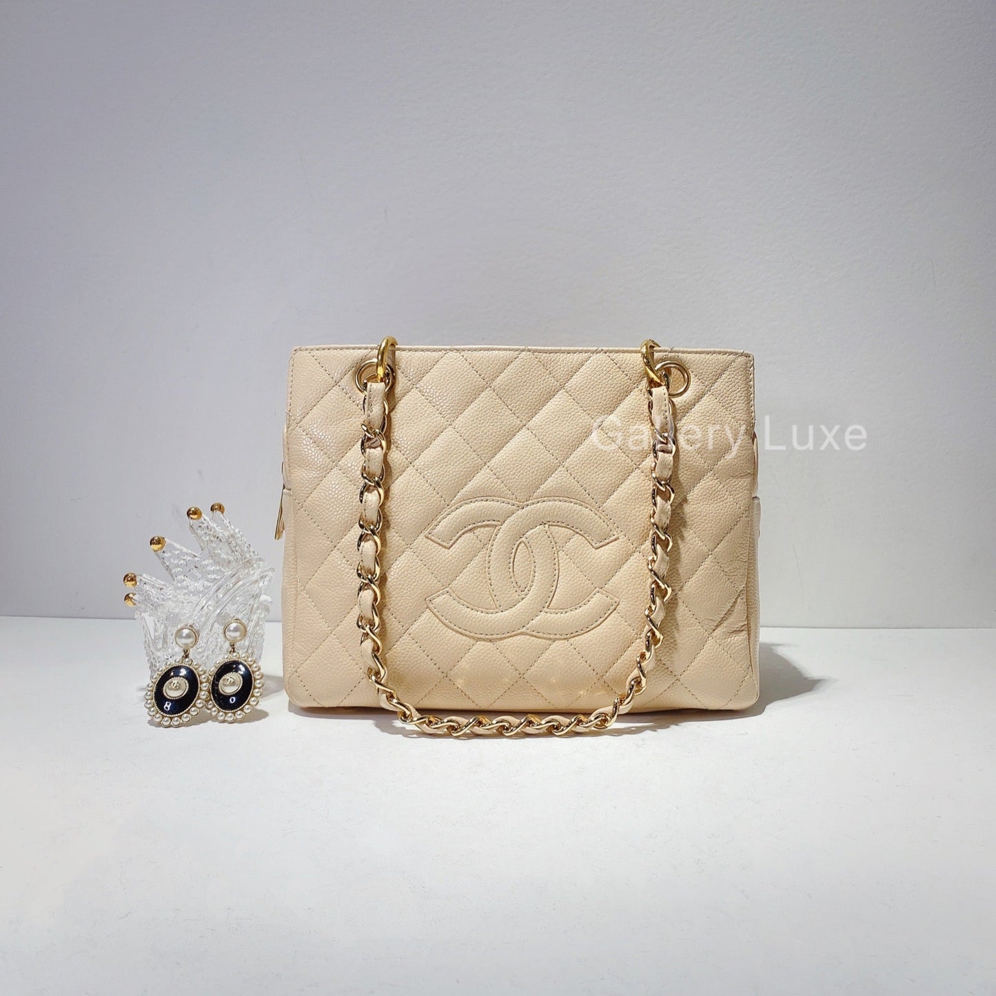 No.2316-Chanel Vintage Caviar Petite Timeless Tote Bag