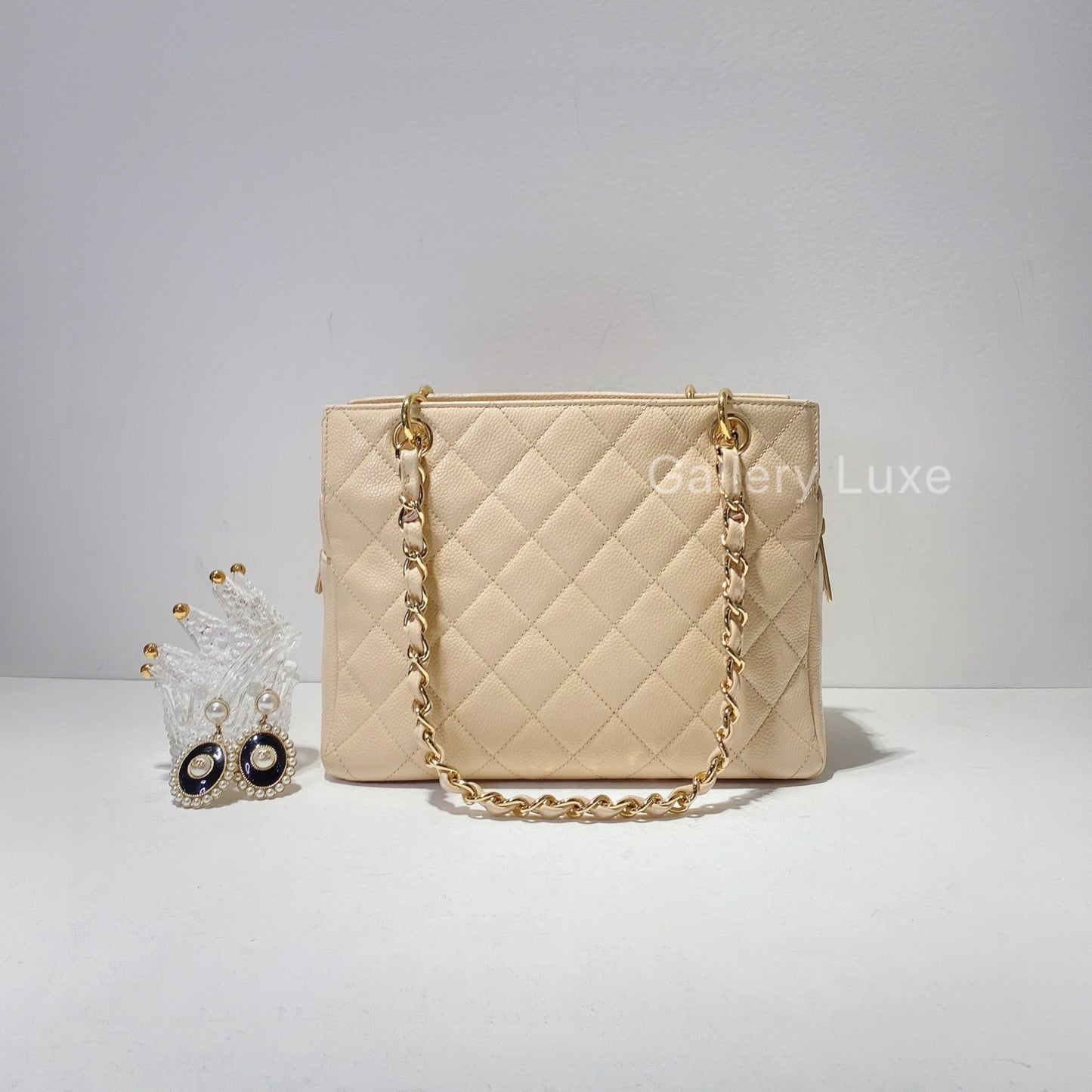 No.2316-Chanel Vintage Caviar Petite Timeless Tote Bag