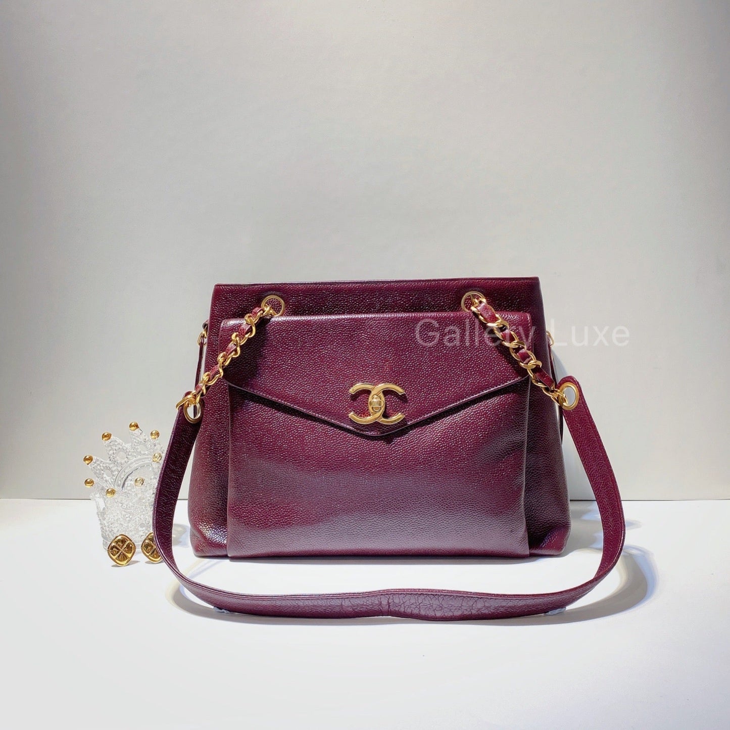 No.2680-Chanel Vintage Caviar Turn Lock Tote Bag