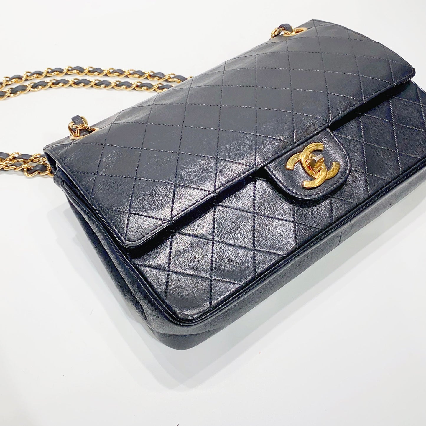 No.3876-Chanel Vintage Lambskin Classic Flap Bag