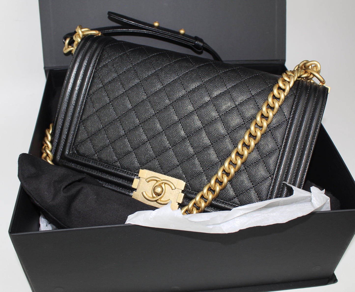 CHANEL NEW MEDIUM BOY BAG