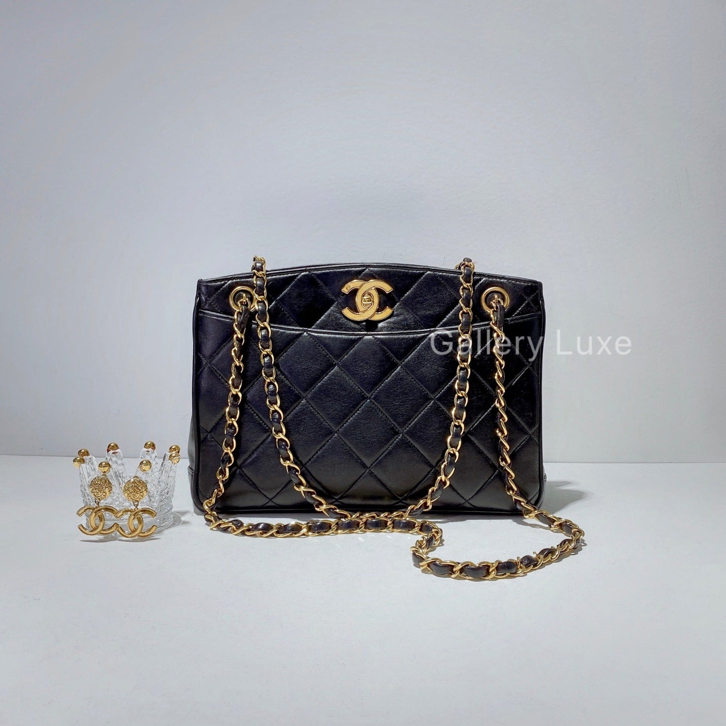 No.2435-Chanel Vintage Lambskin TurnLock Shoulder Bag
