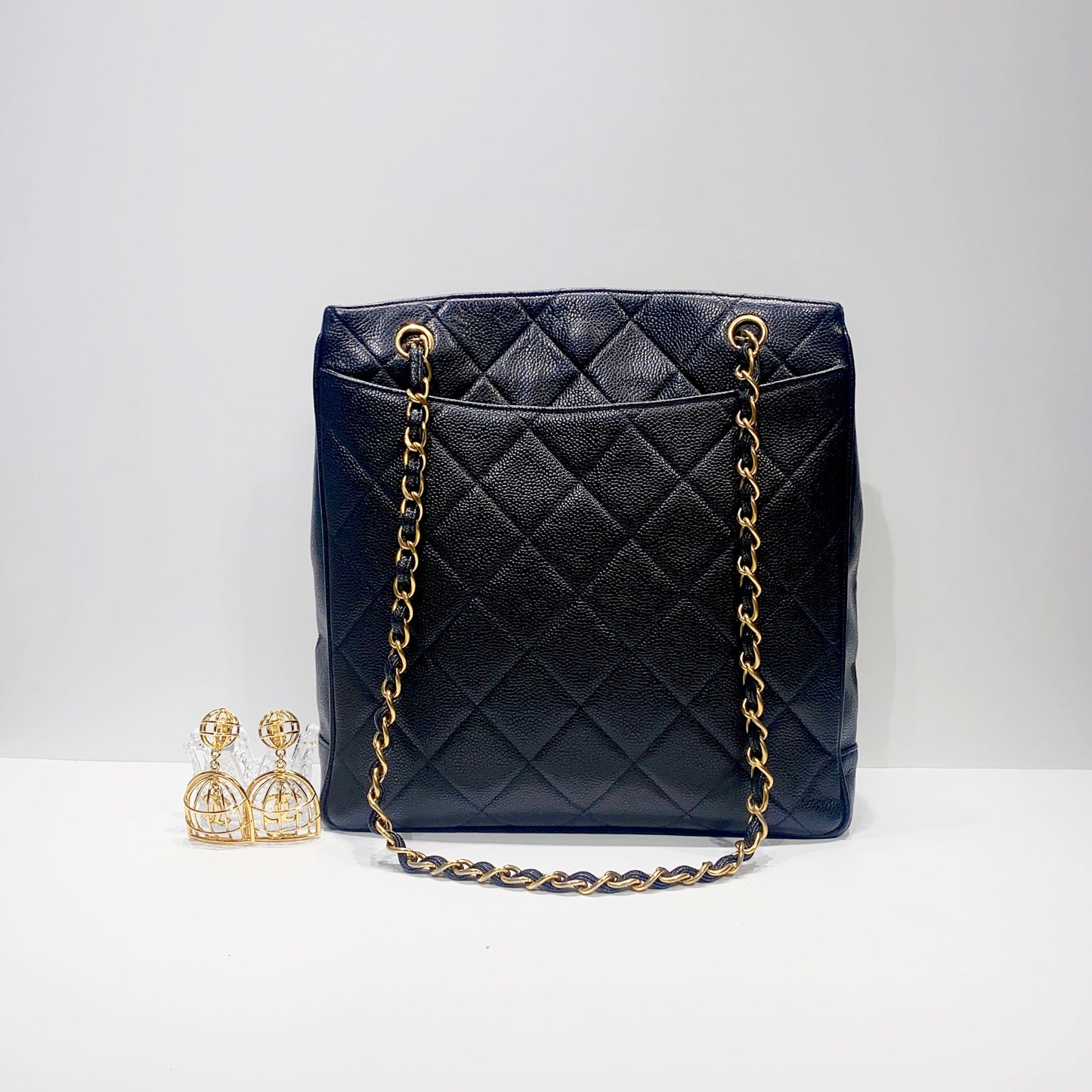 No.3899-Chanel Vintage CC Turn-Lock Shoulder Bag