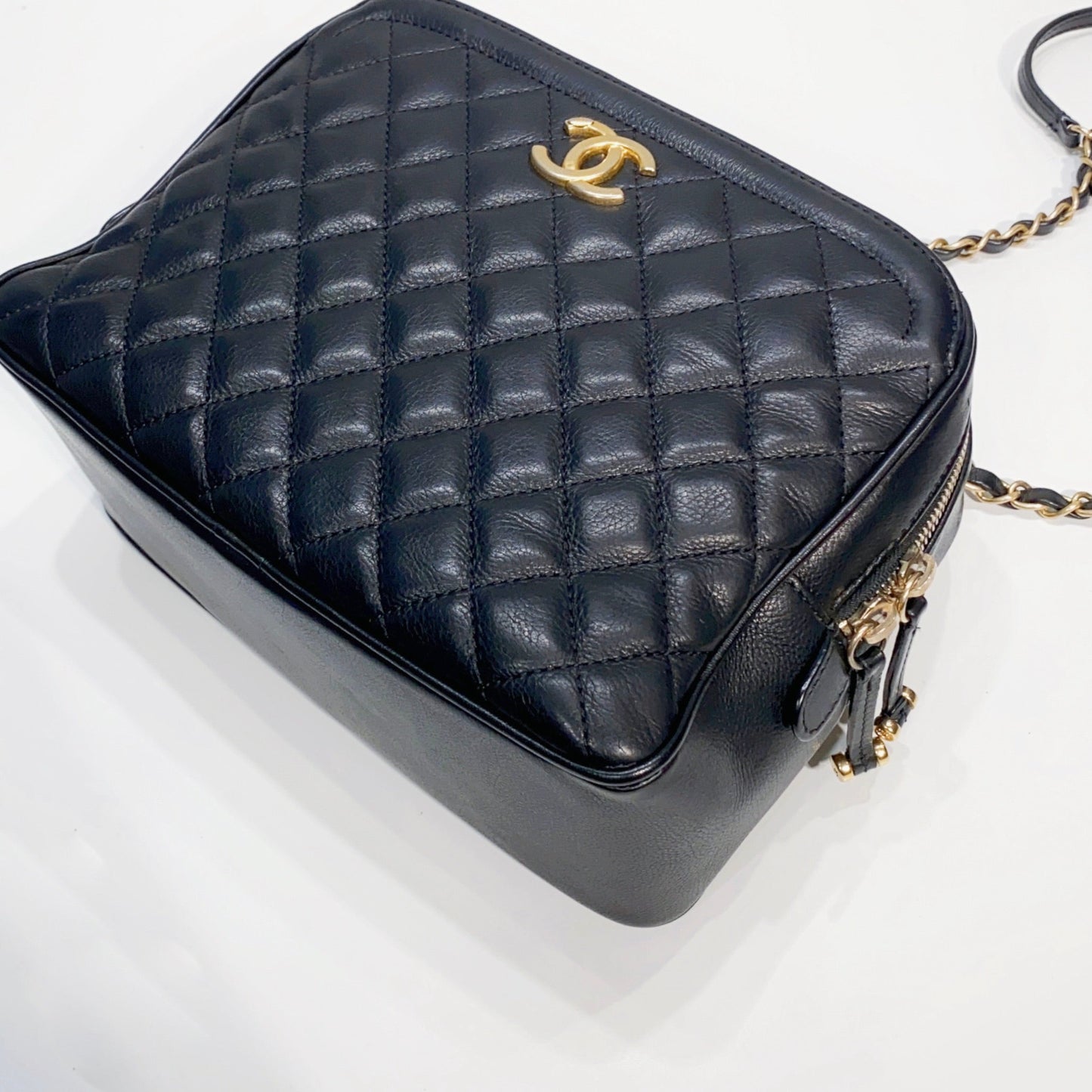 No.3902-Chanel Calfskin CC Vanity Case