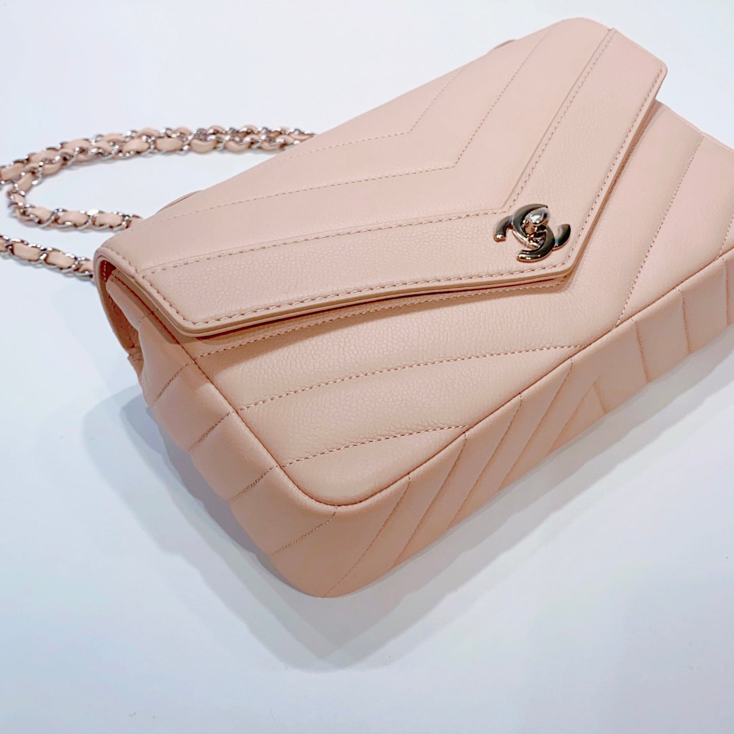 No.3908-Chanel Caviar Lady Chevron Flap Bag (Unused / 未使用品)