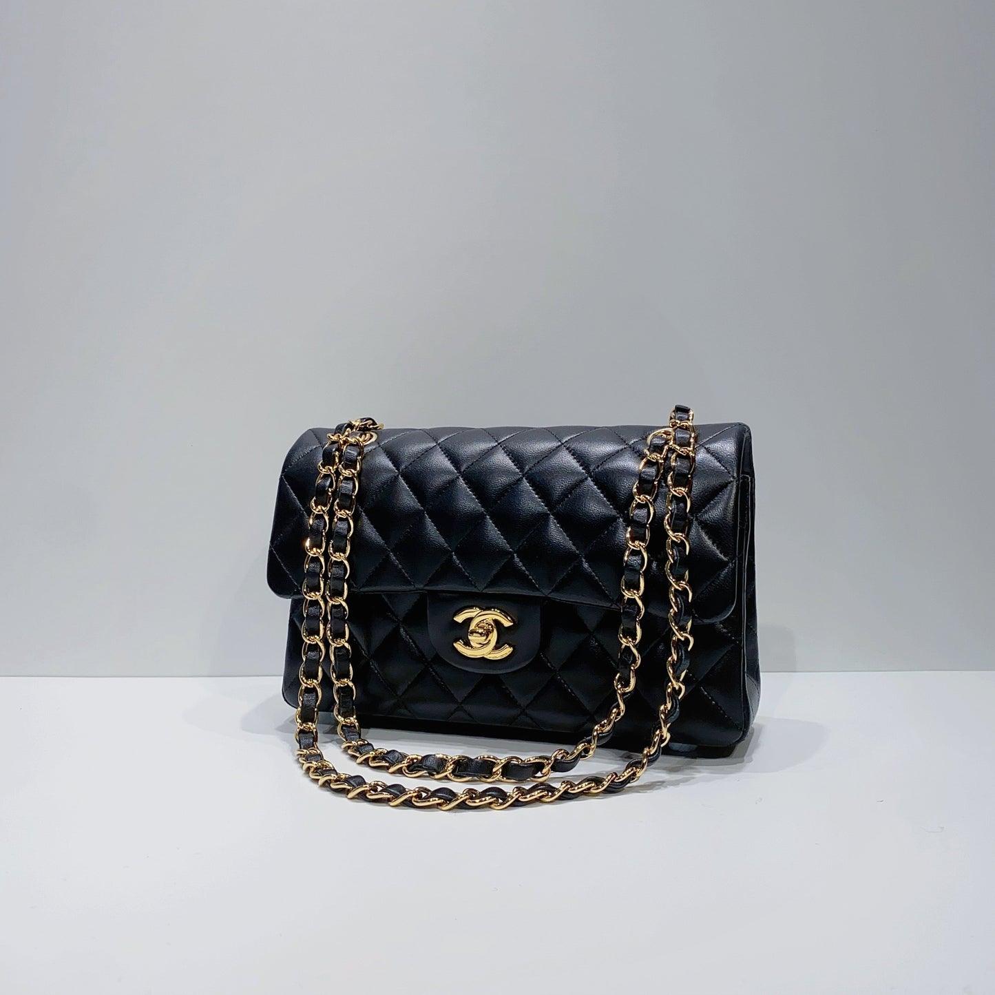 No.3848-Chanel Lambskin Classic Flap Bag 23cm