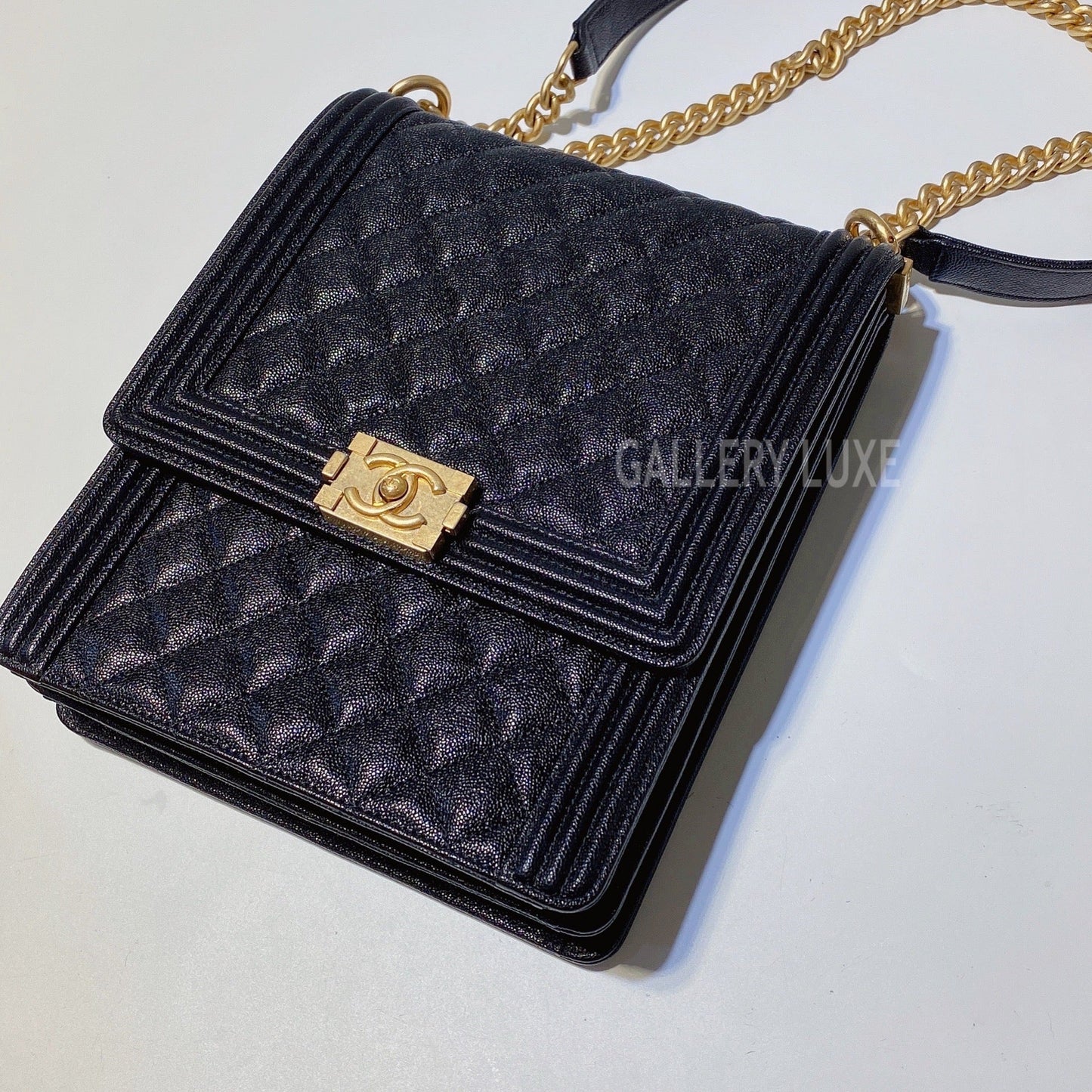 No.3273-Chanel Caviar Large New Boy