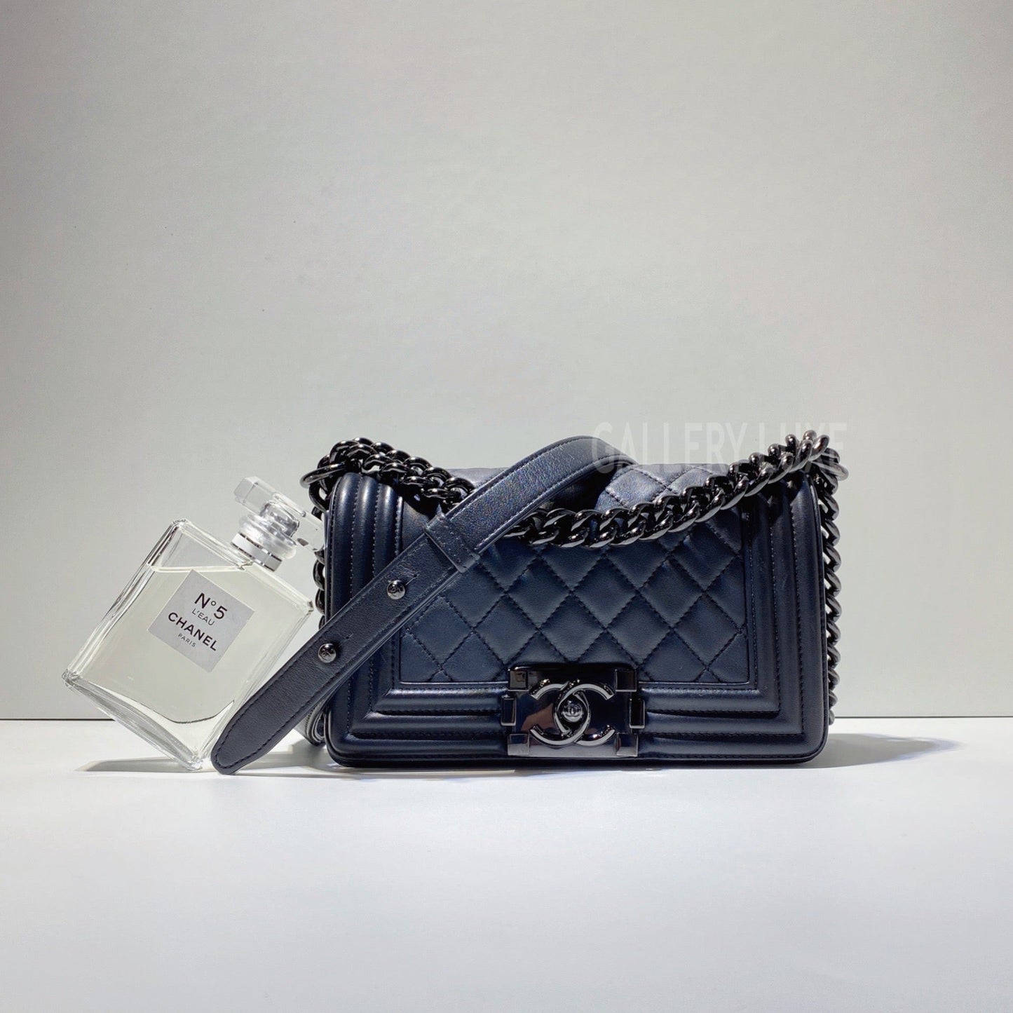 No.3025-Chanel Calfskin So Black Boy 20cm