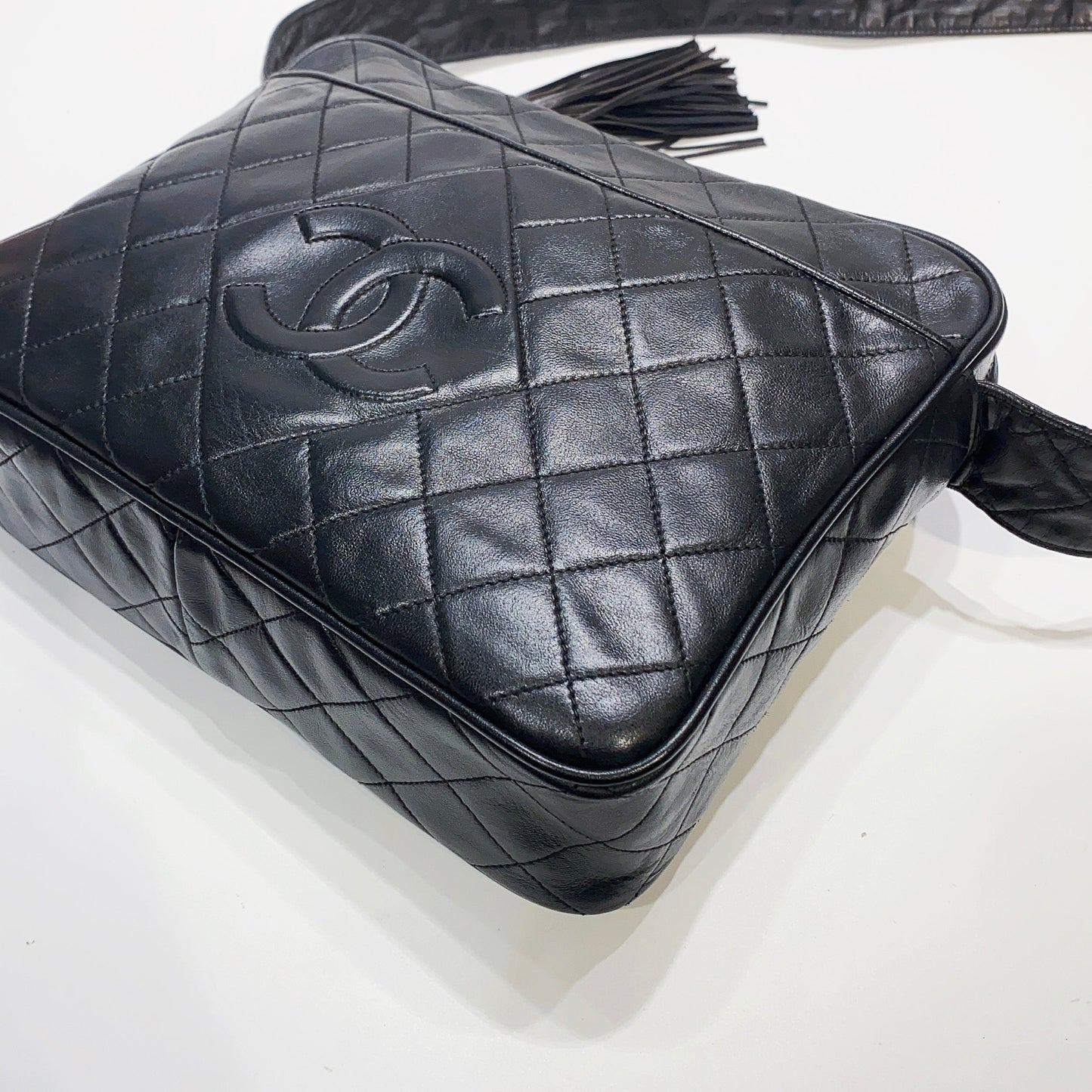 No.3923-Chanel Vintage Large Camera Bag