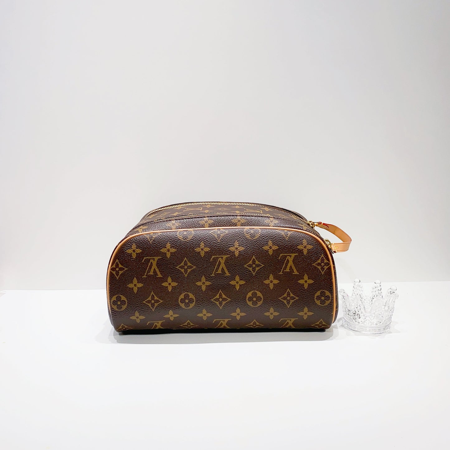 No.3925-Louis Vuitton King Size Toiletry Pouch