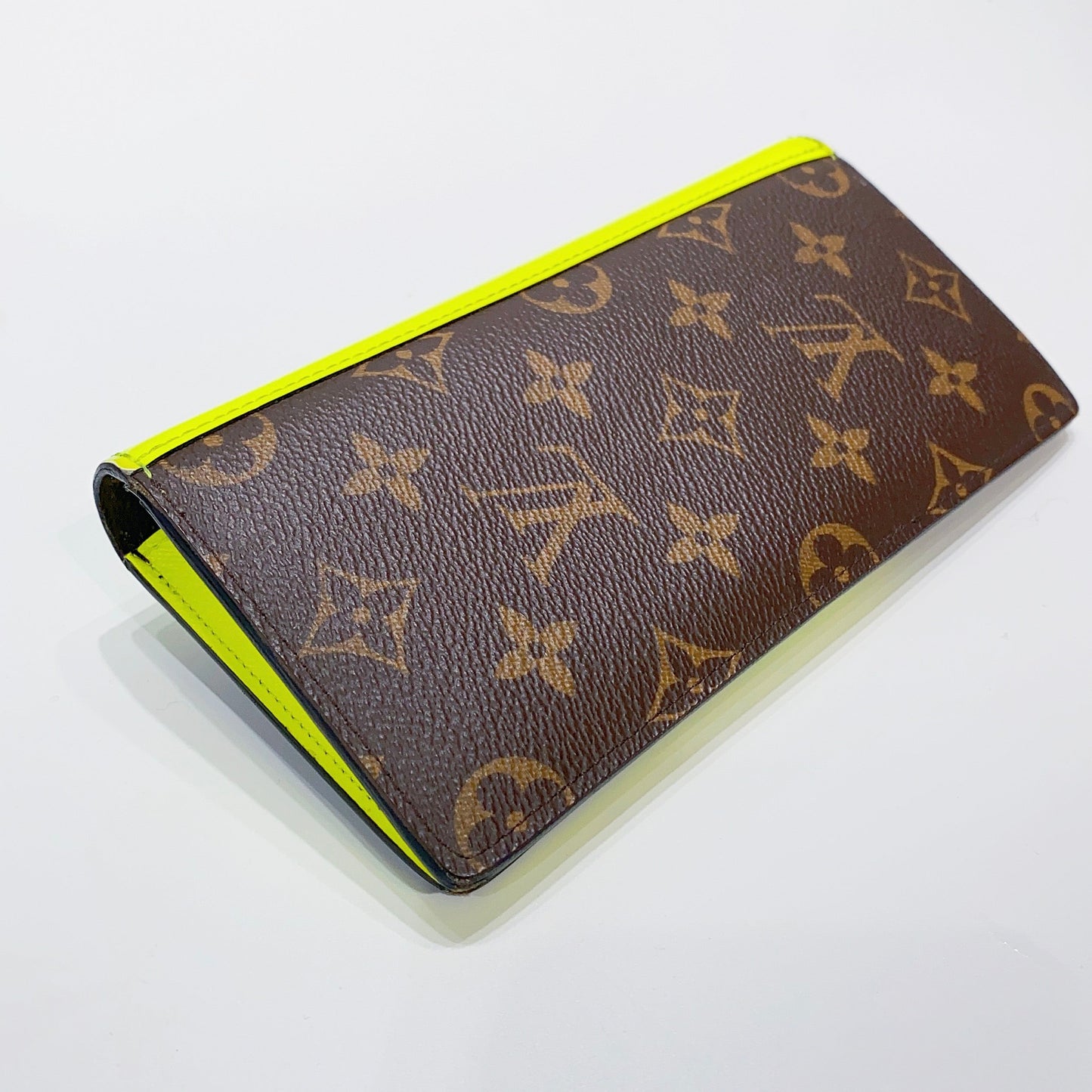 No.3927-Louis Vuitton Brazza Long Wallet