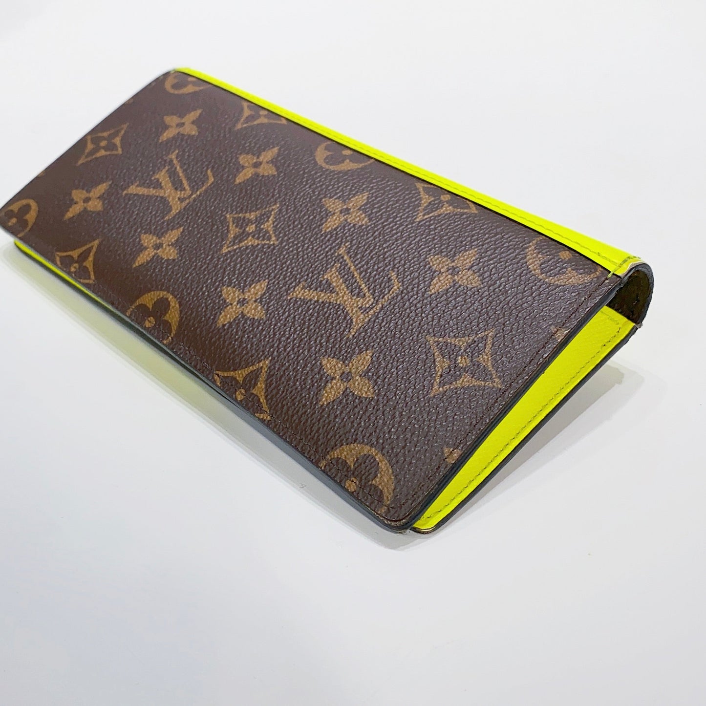 No.3927-Louis Vuitton Brazza Long Wallet