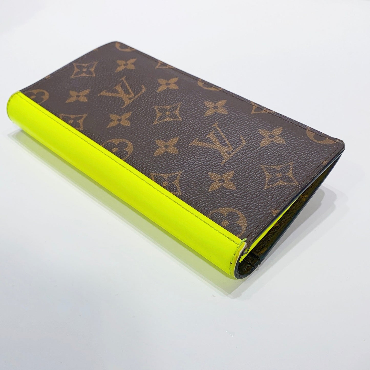 No.3927-Louis Vuitton Brazza Long Wallet
