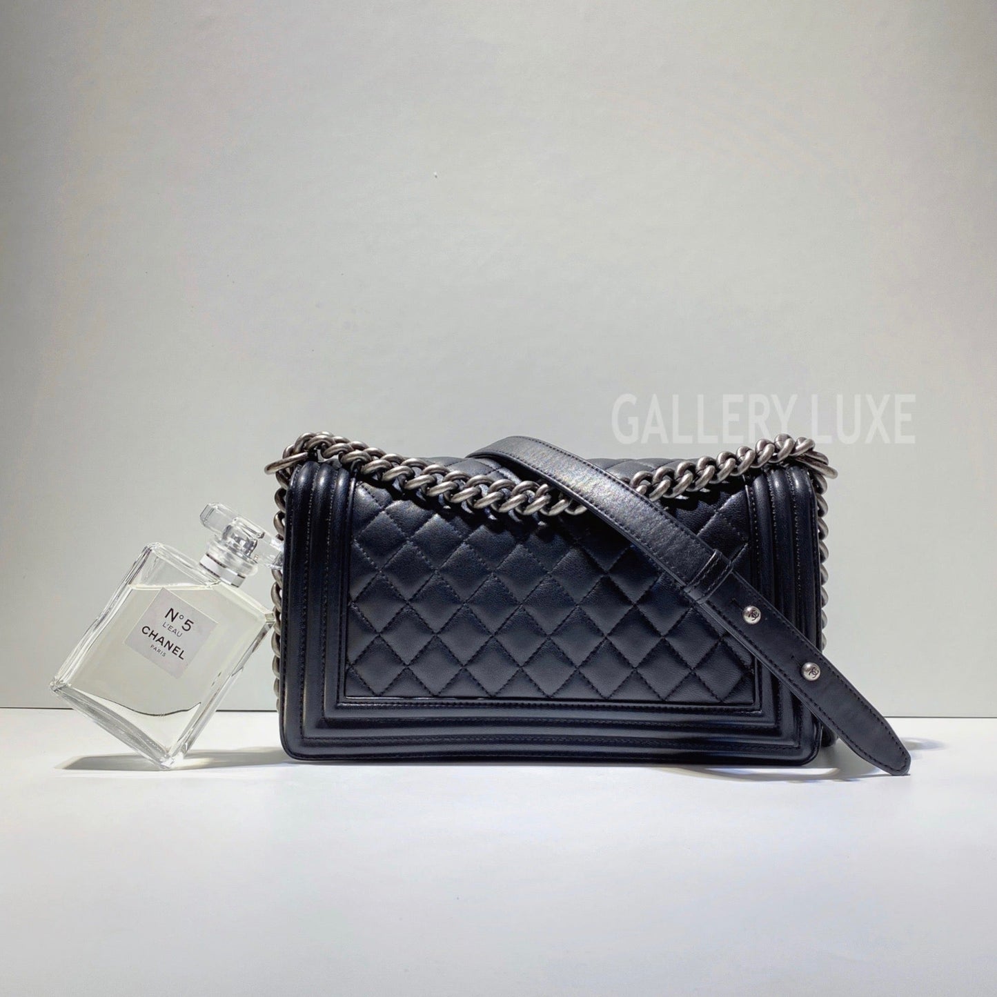 No.3036-Chanel Lambskin Boy 25cm