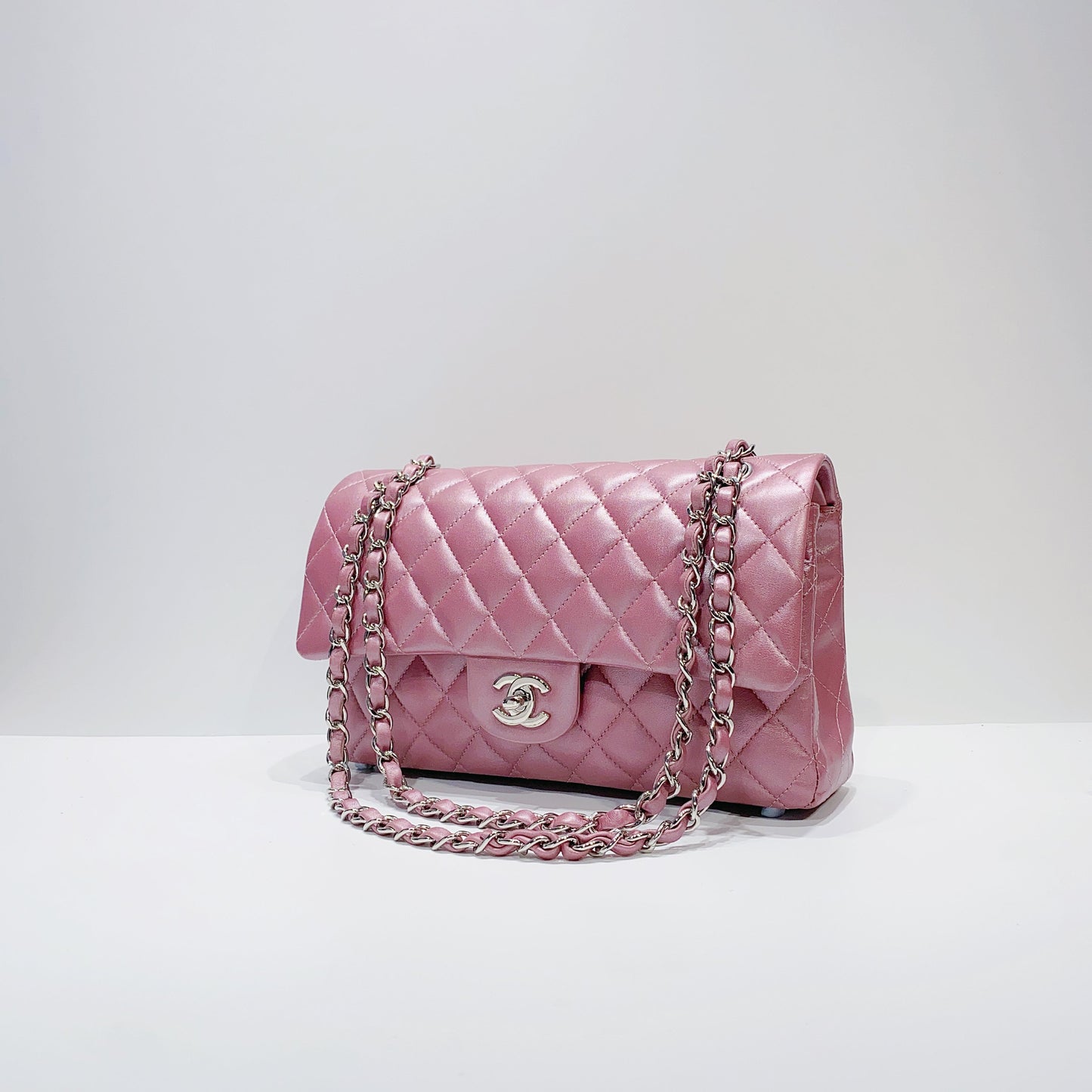 No.3910-Chanel Lambskin Medium Classic Flap Bag 25cm