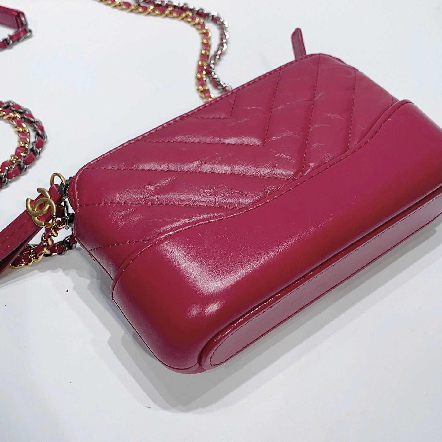 No.3857-Chanel Chevron Gabrielle Wallet On Chain