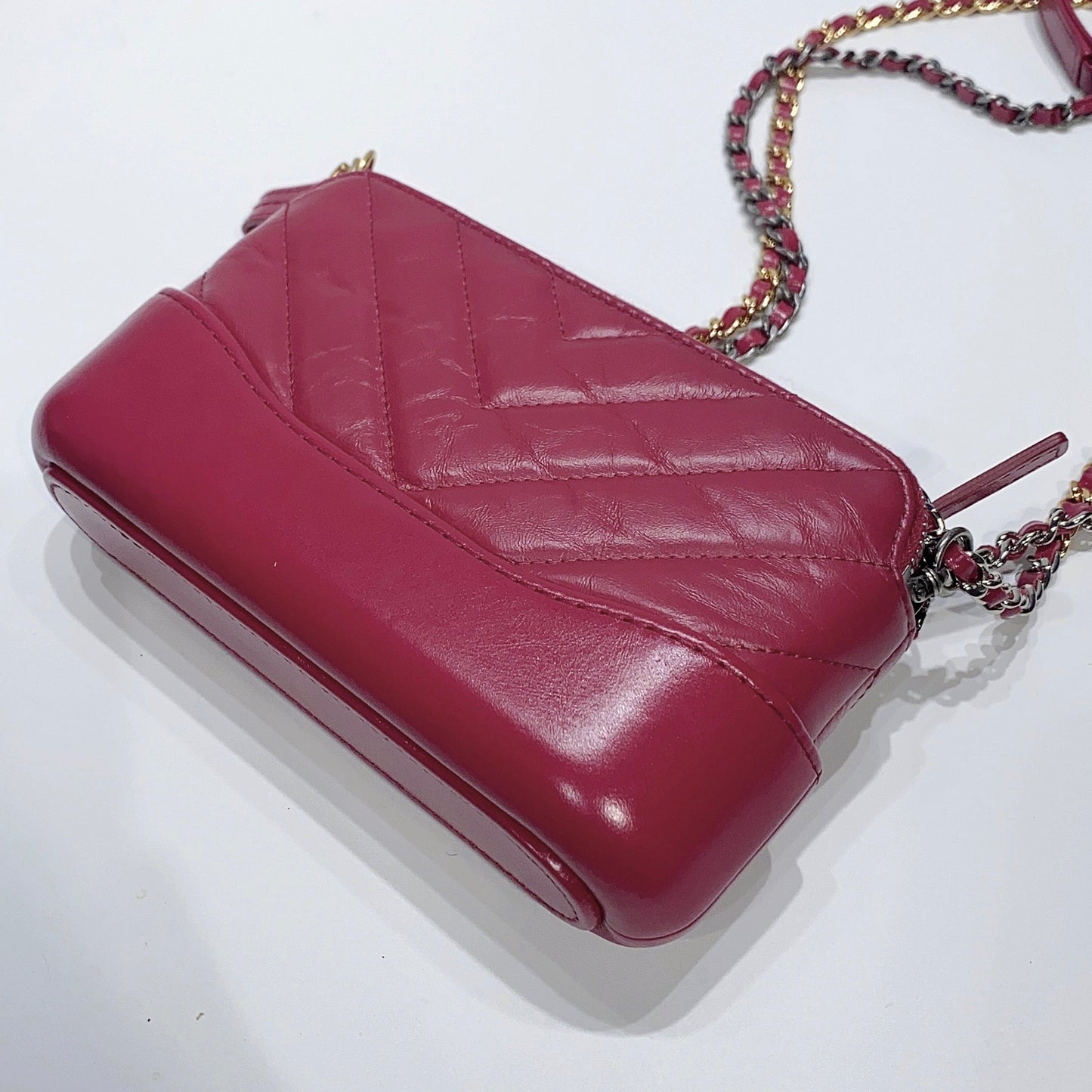 No.3857-Chanel Chevron Gabrielle Wallet On Chain