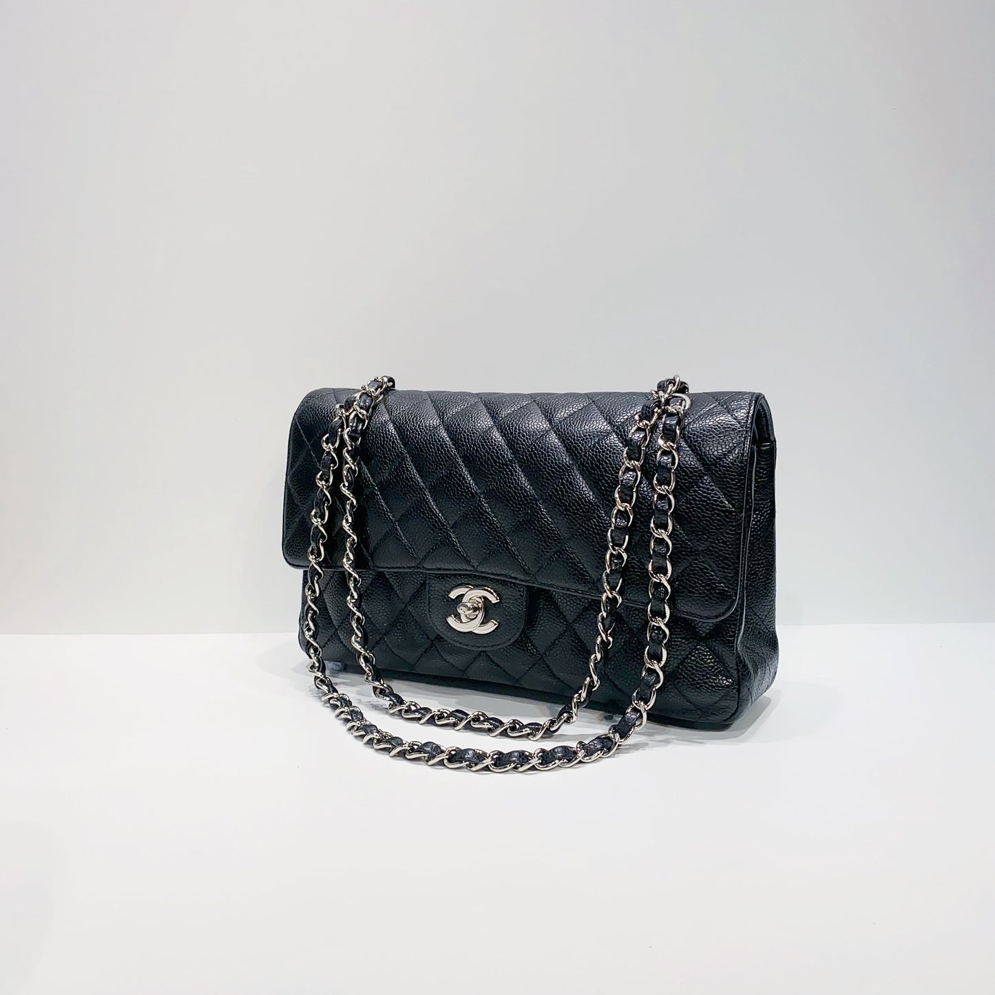 No.3948-Chanel Caviar Classic Flap Bag 25cm