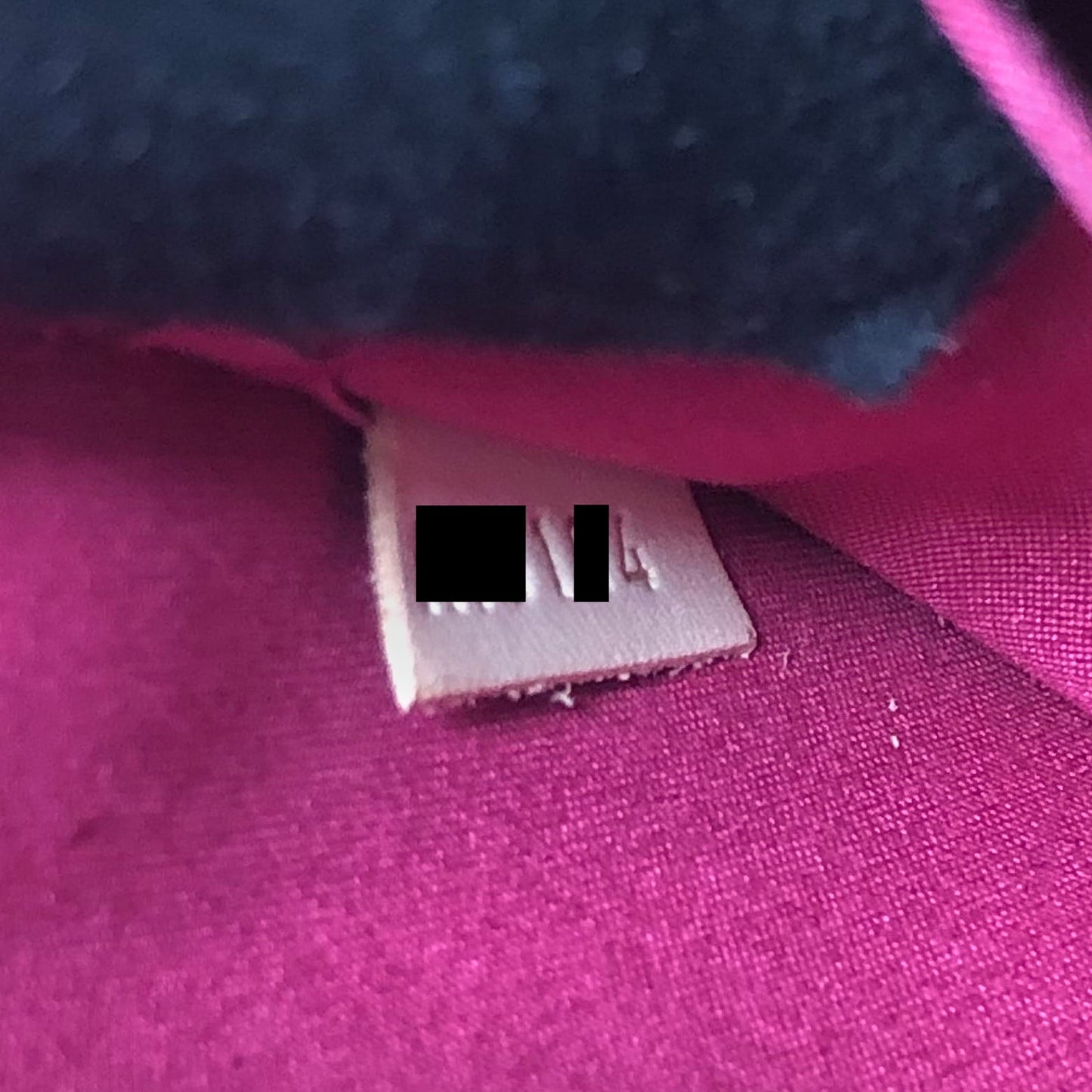 LOUIS VUITTON PETIT NOE EPI FUCHSI