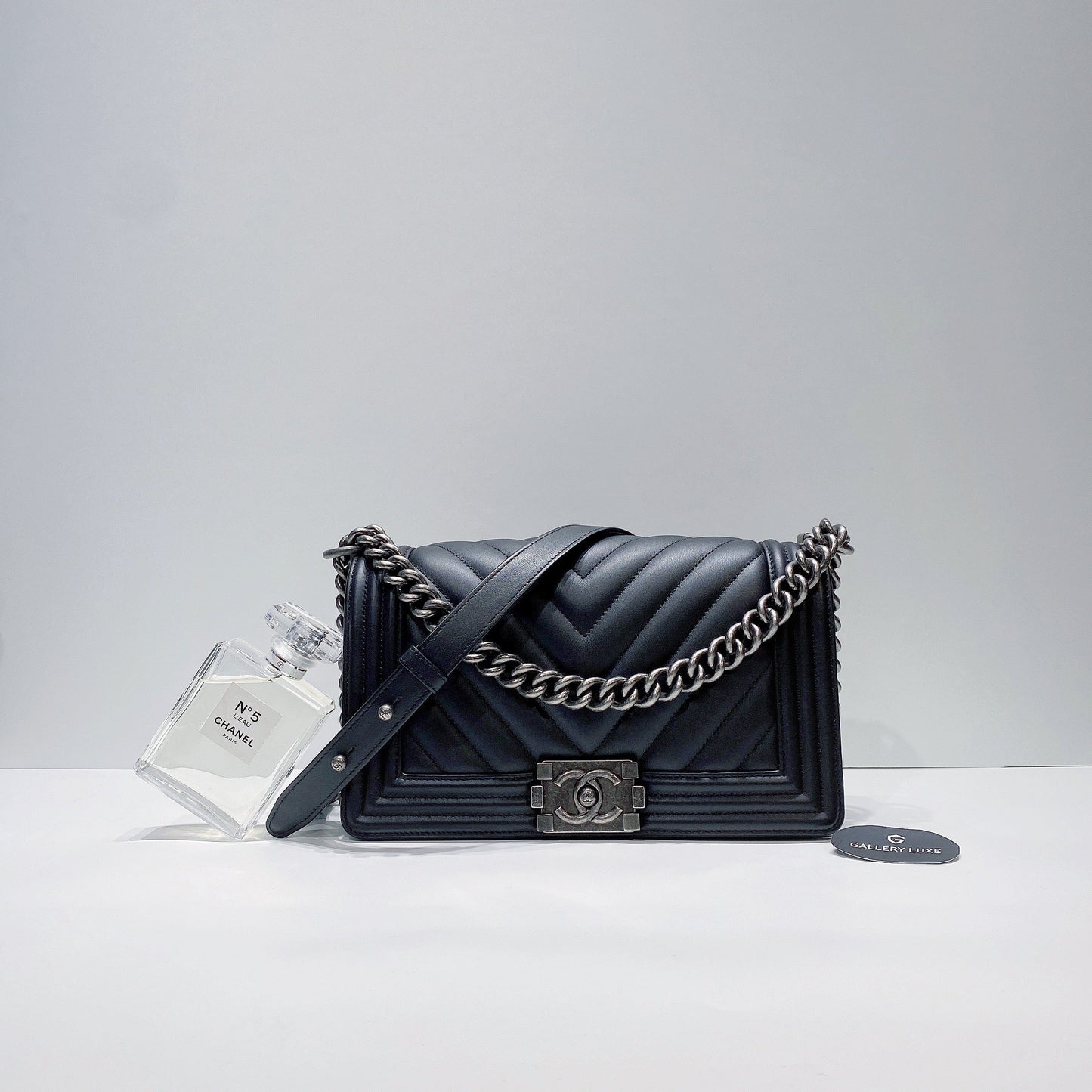 No.3590-Chanel Calfskin Chevron Boy 25cm