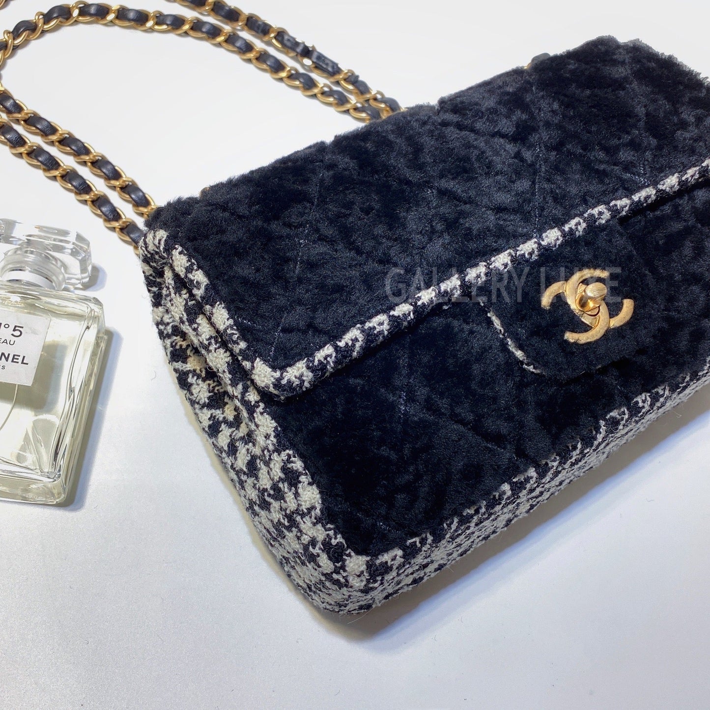 No.3117-Chanel River Of Tweed Flap Bag