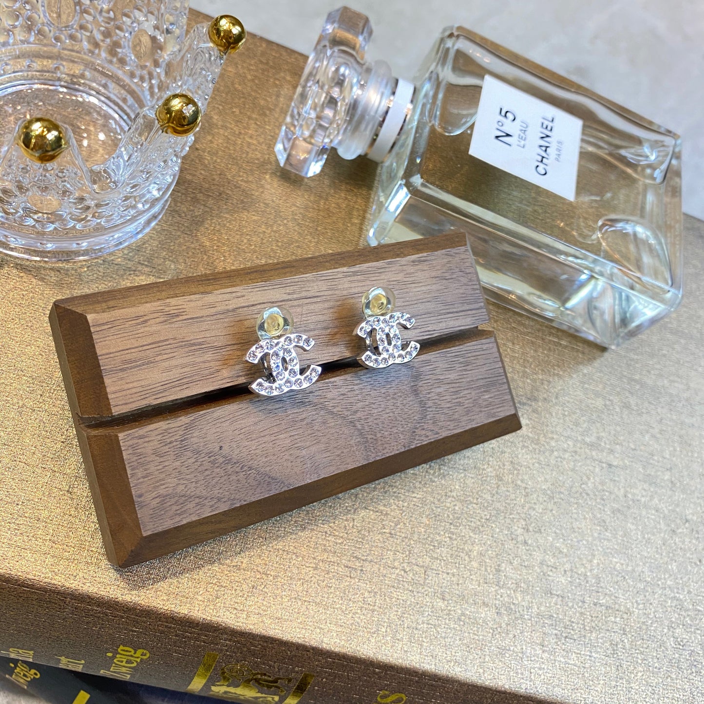 No.2250-Chanel Classic CC Crystal Earrings Clip