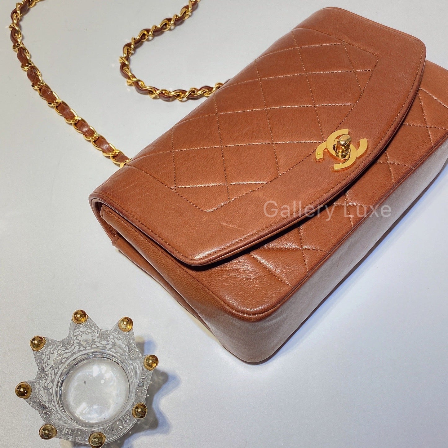 No.2632-Chanel Vintage Lambskin Diana Bag 22cm
