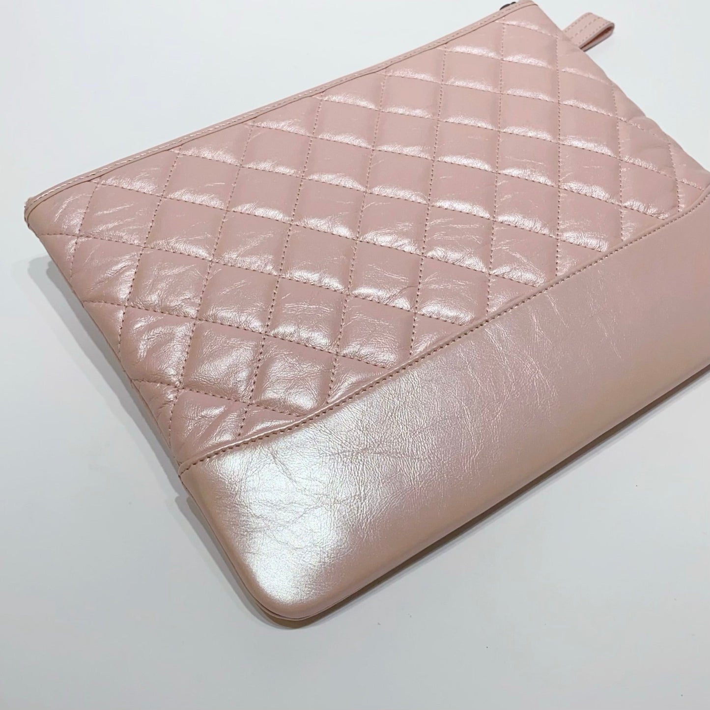 No.3962-Chanel Gabrielle Medium O Case Clutch
