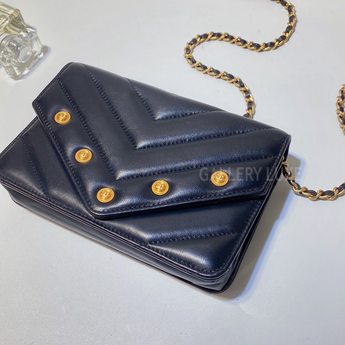 No.3057-Chanel Button Line Wallet On Chain