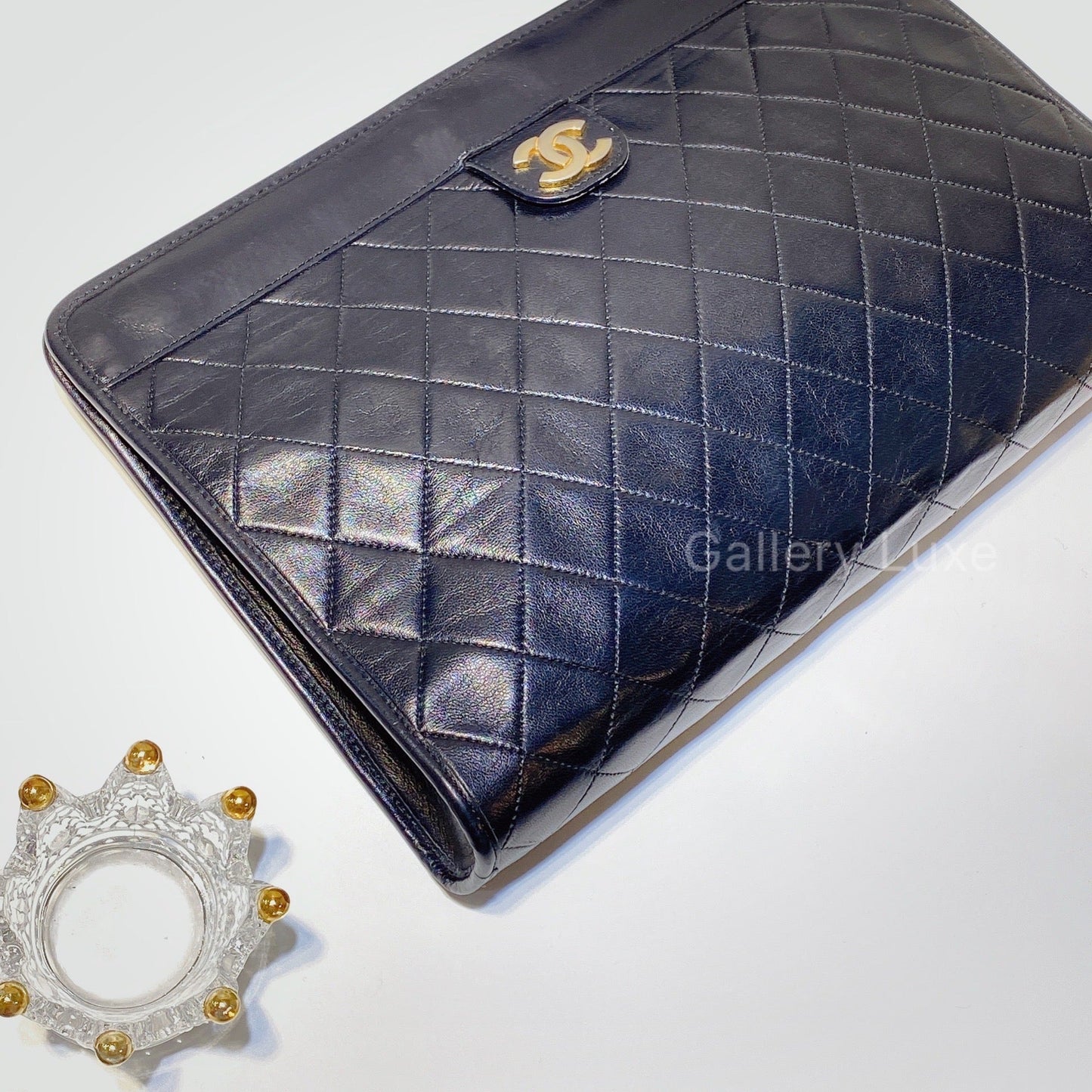 No.2740-Chanel Vintage Lambskin Clutch