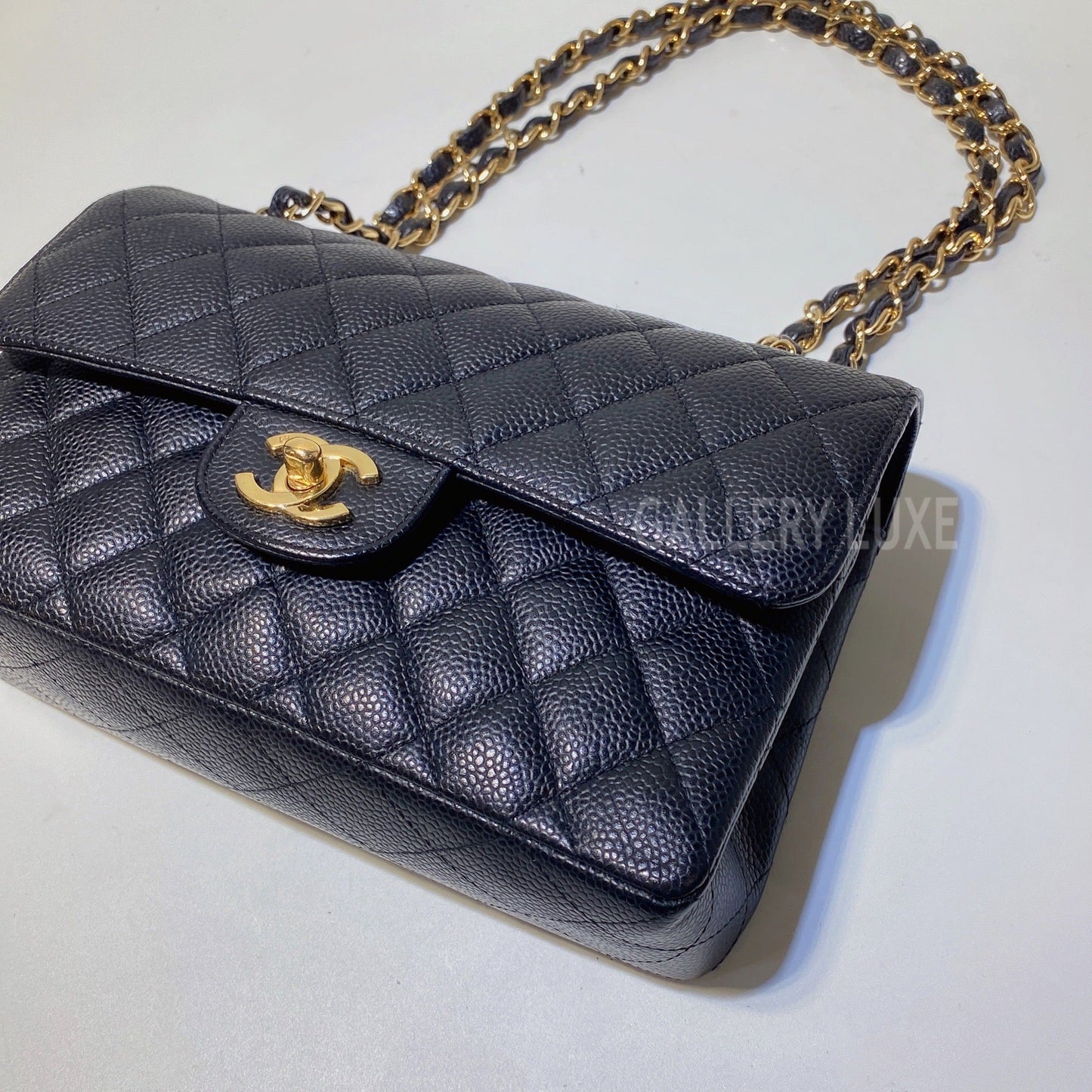 No.3060-Chanel Vintage Caviar Classic Flap 23cm