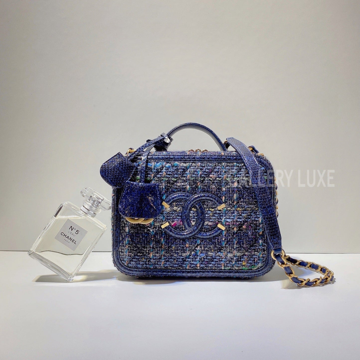 No.3062-Chanel Tweed & Elaphe Medium CC Filigree Vanity Case