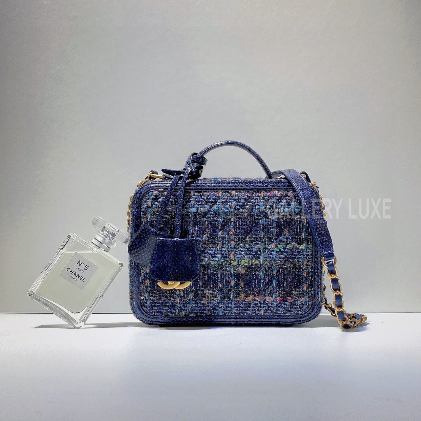 No.3062-Chanel Tweed & Elaphe Medium CC Filigree Vanity Case
