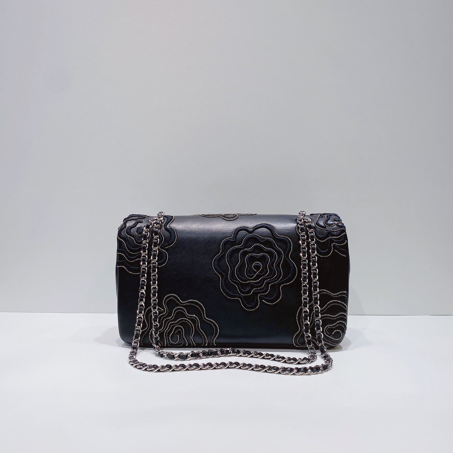 No.3600-Chanel Embroidered Lambskin Evening Camellia Flap Bag